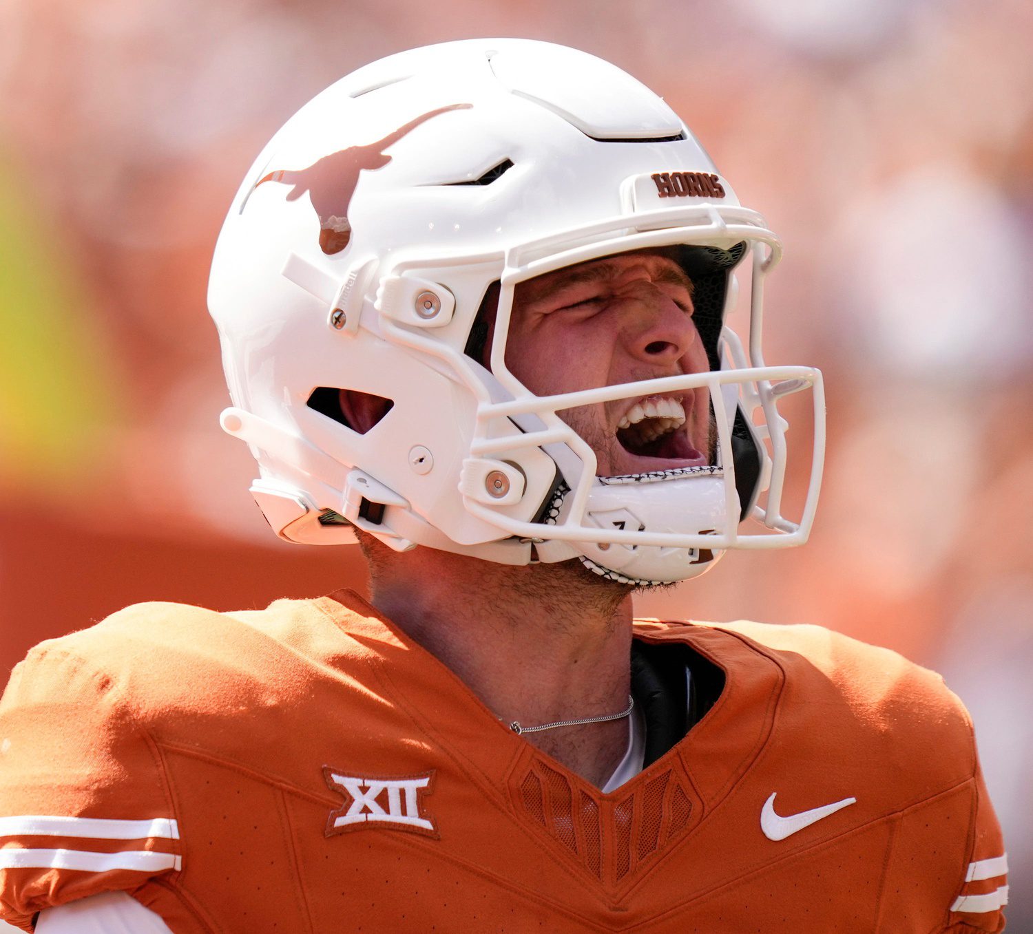 In A Shocking Twist, Ohio State Fans Went from not liking Quinn Ewers to loving him after he made fun of Michigan this week 1 Texas College Football Playoff
