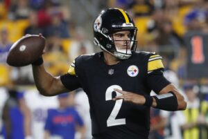 Pittsburgh Steelers Fans Angry With Mike Tomlin For Keeping Kenny Pickett On Bench In Playoffs 1 pittsburgh steelers qb mason rudolph