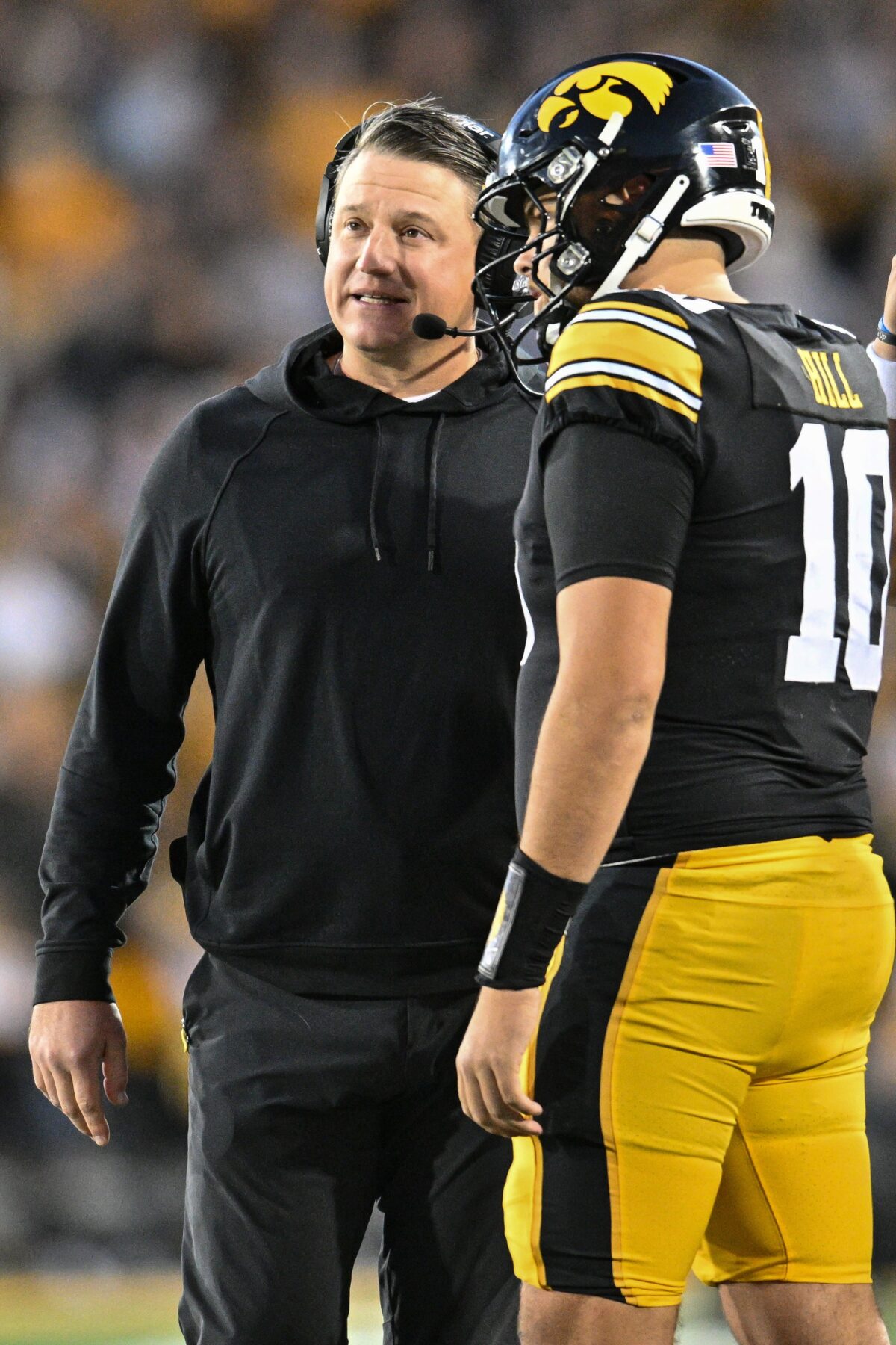 Breaking News: A Major Shift in Big Ten Football as a Prominent Quarterback Enters The Transfer Portal After Starting Nine Games In 2023 2 Iowa Hawkeyes