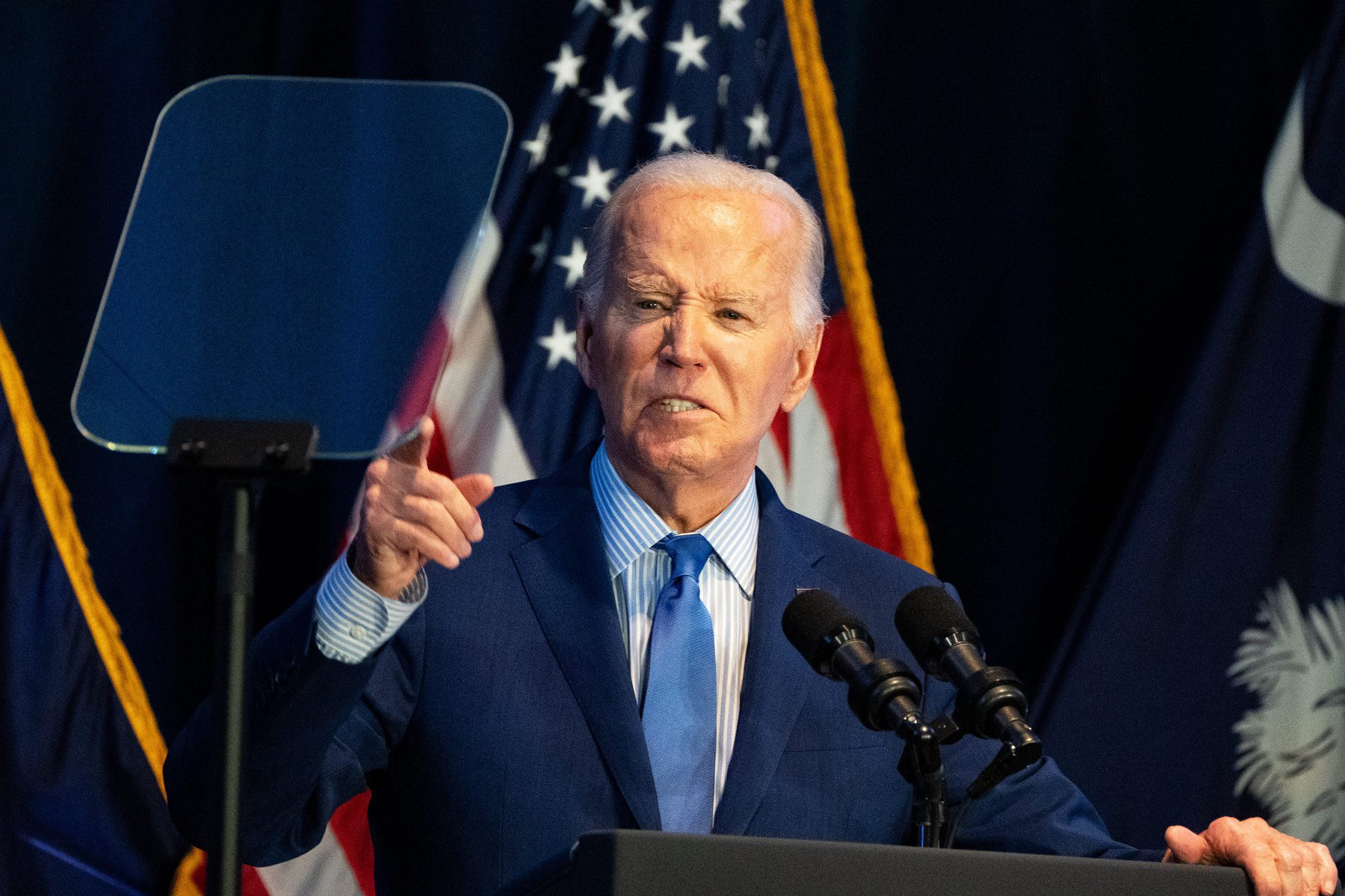 "I Do It With Athletes All The Time": Joe Biden's Deterioration Predicted By Stephen A. Smith, Slams Critics Who Vilified Him 3 Tommy Tuberville Cincinnati Football President Joe Biden