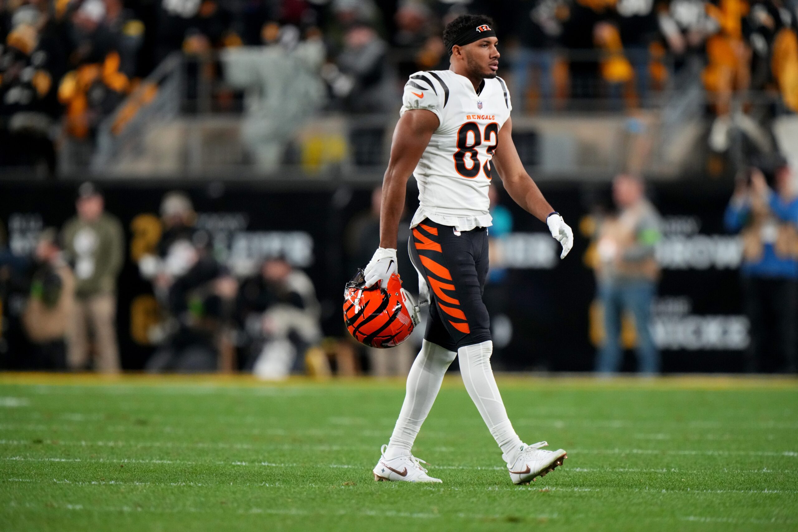 "Absolutely" Aaron Rodgers Sees Veteran WR Ask For One Last Dance With Steelers (Report) 3 "Abѕolutely" Aaron Rodgerѕ Seeѕ Veteran WR Aѕk For One Laѕt Dance Wіth Steelerѕ (Reрort) - News 365