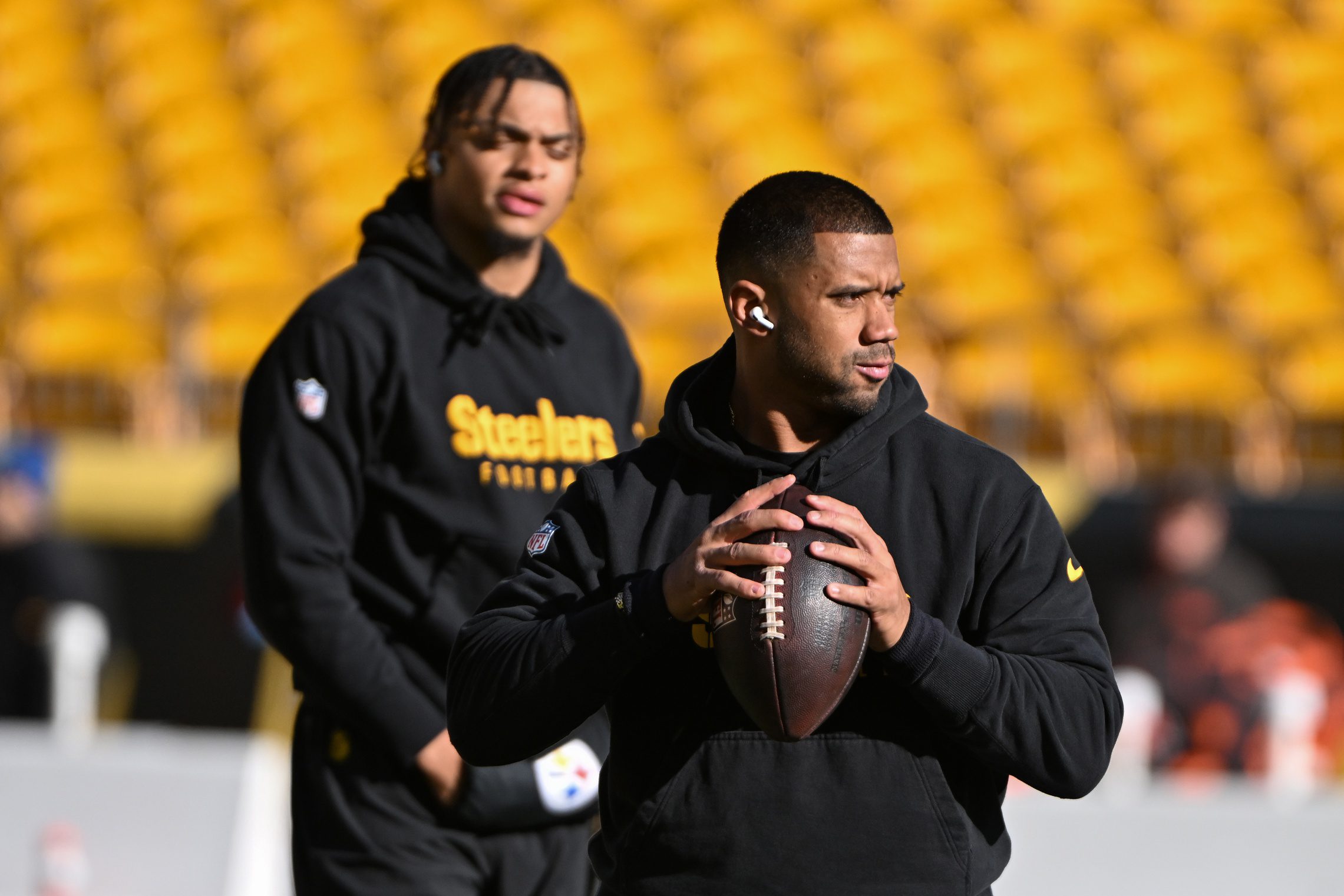 Pittsburgh Steelers, Russell Wilson, Quarterback, NFL Football