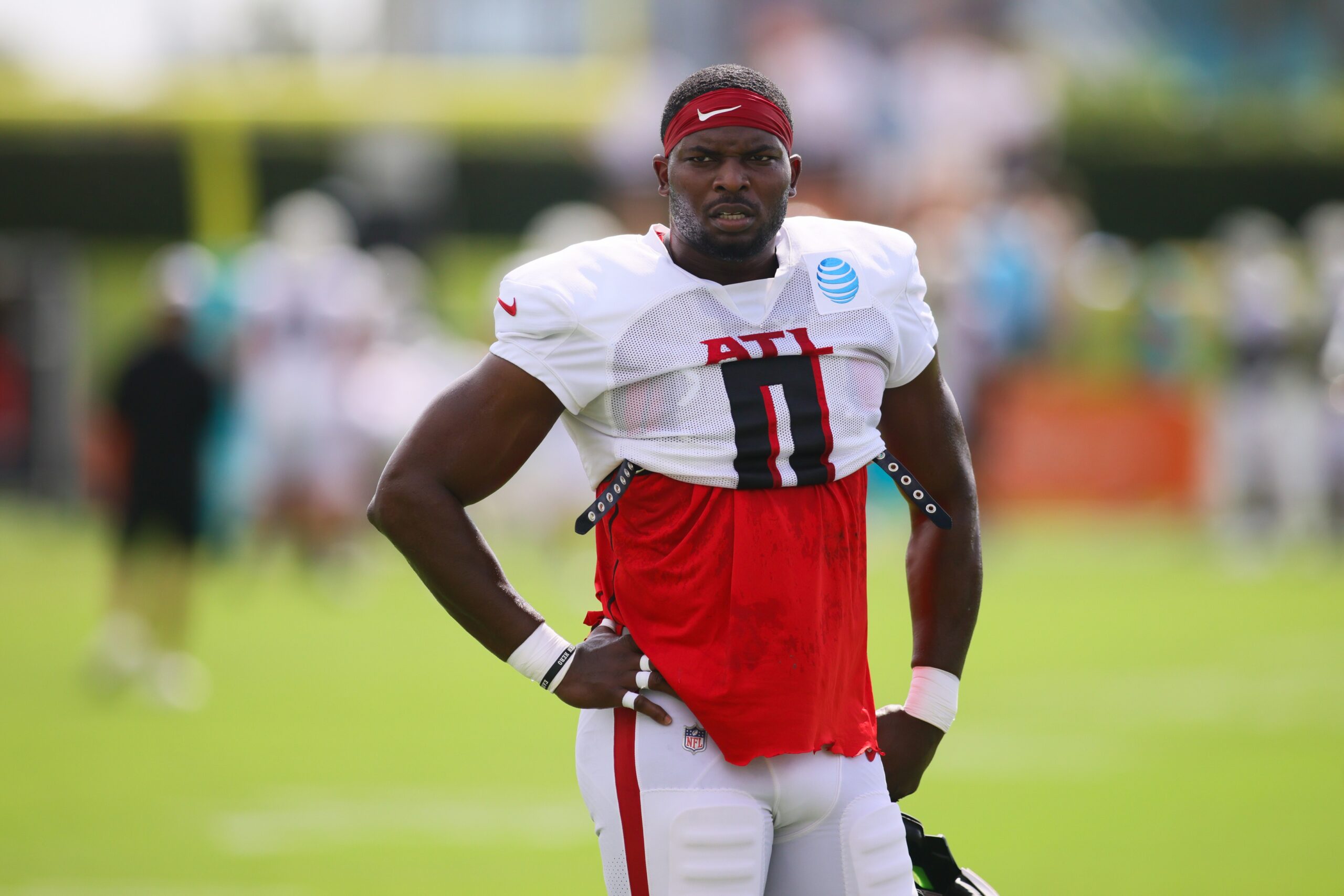 Atlanta Falcons, Lorenzo Carter