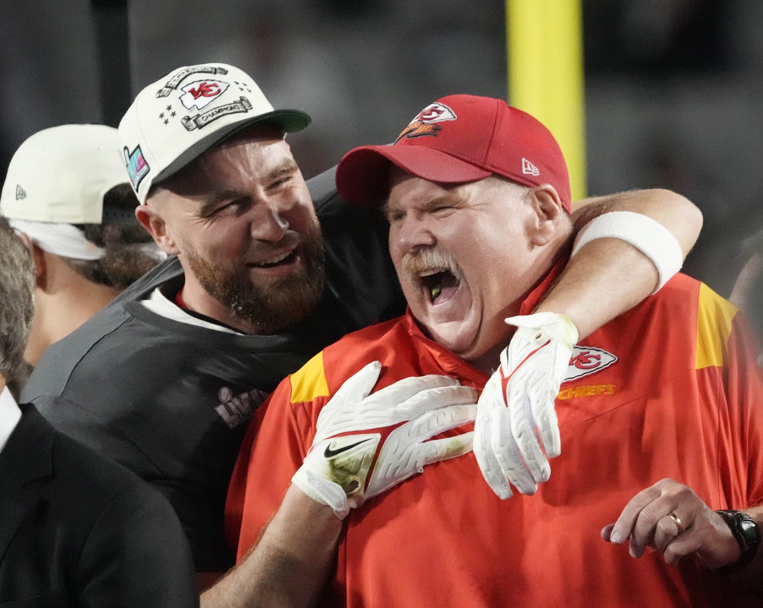 "We Will Treat You Right Over Here": Travis Kelce Invites Cowboys Fans To Revoke Fandom To Root For Chiefs As 'The New Americas Team' 1 Travis Kelce