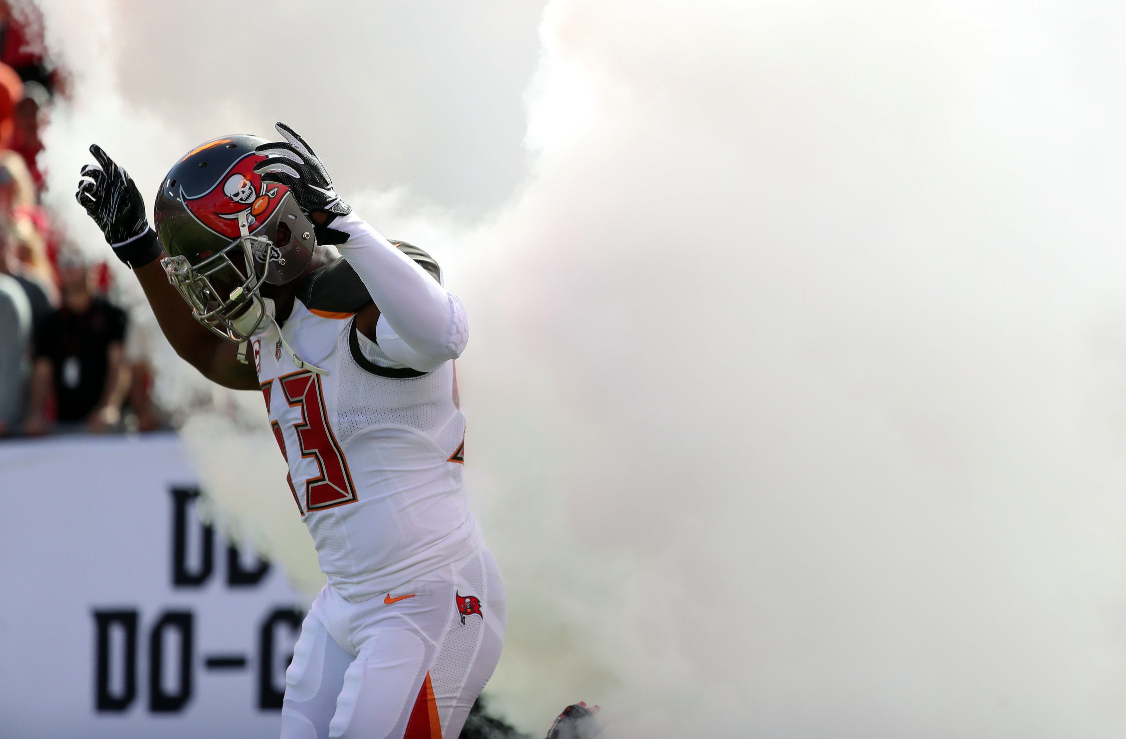 NFL Sees 88-Game Star Arrested On Disturbing Child Abuse Charges; Mugshot Goes Viral (Breaking) 4 Nov 25, 2018; Tampa, FL, USA; Tampa Bay Buccaneers outside linebacker Adarius Taylor (53) runs out of the tunnel prior to the game against the San Francisco 49ers at Raymond James Stadium. Mandatory Credit: Kim Klement-Imagn Images