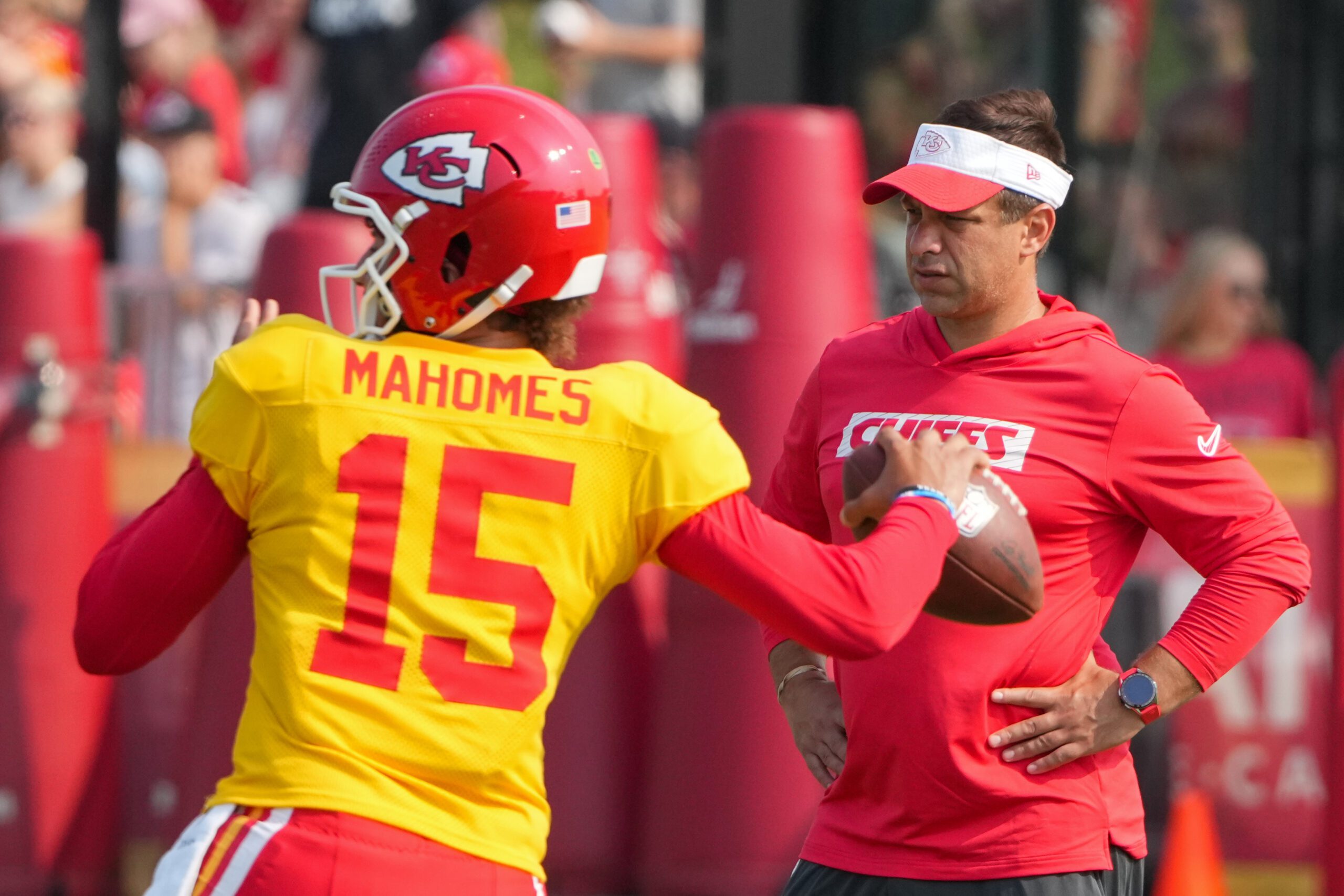 Kansas City Chiefs: Fans React to Unexpected Info Leak About Reigning AFC Champ 2 Kansas City Chiefs quarterback Patrick Mahomes (15) throws a pass as general manager Brett Veach watches.