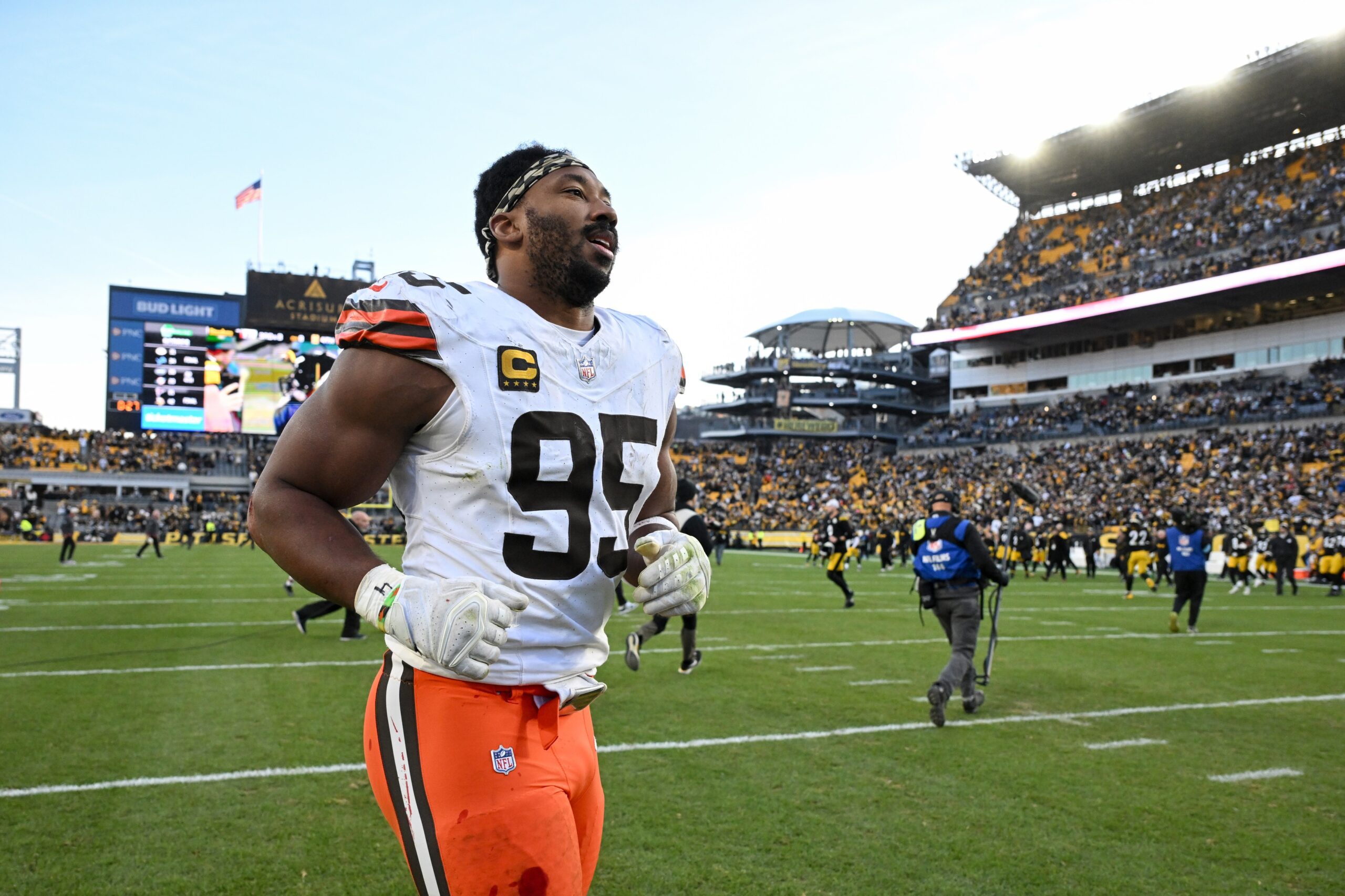 Cleveland Browns DC Makes Myles Garrett 2025 Prediction That Will Terrify Rest of NFL 1 Cleveland Browns, Myles Garrett