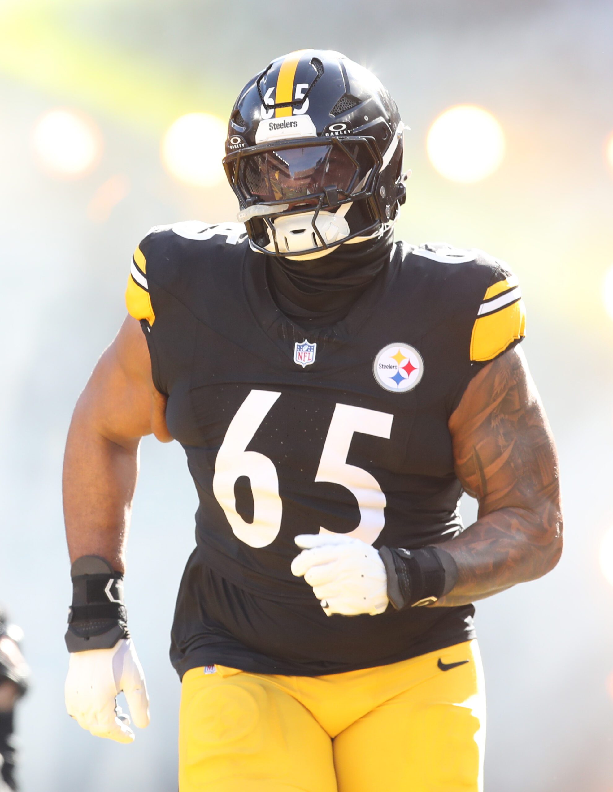 Titans' Offseason Move Ranked as the Worst Decision of 2025 NFL Offseason 2 Tennessee Titans, Dan Moore Jr., NFL