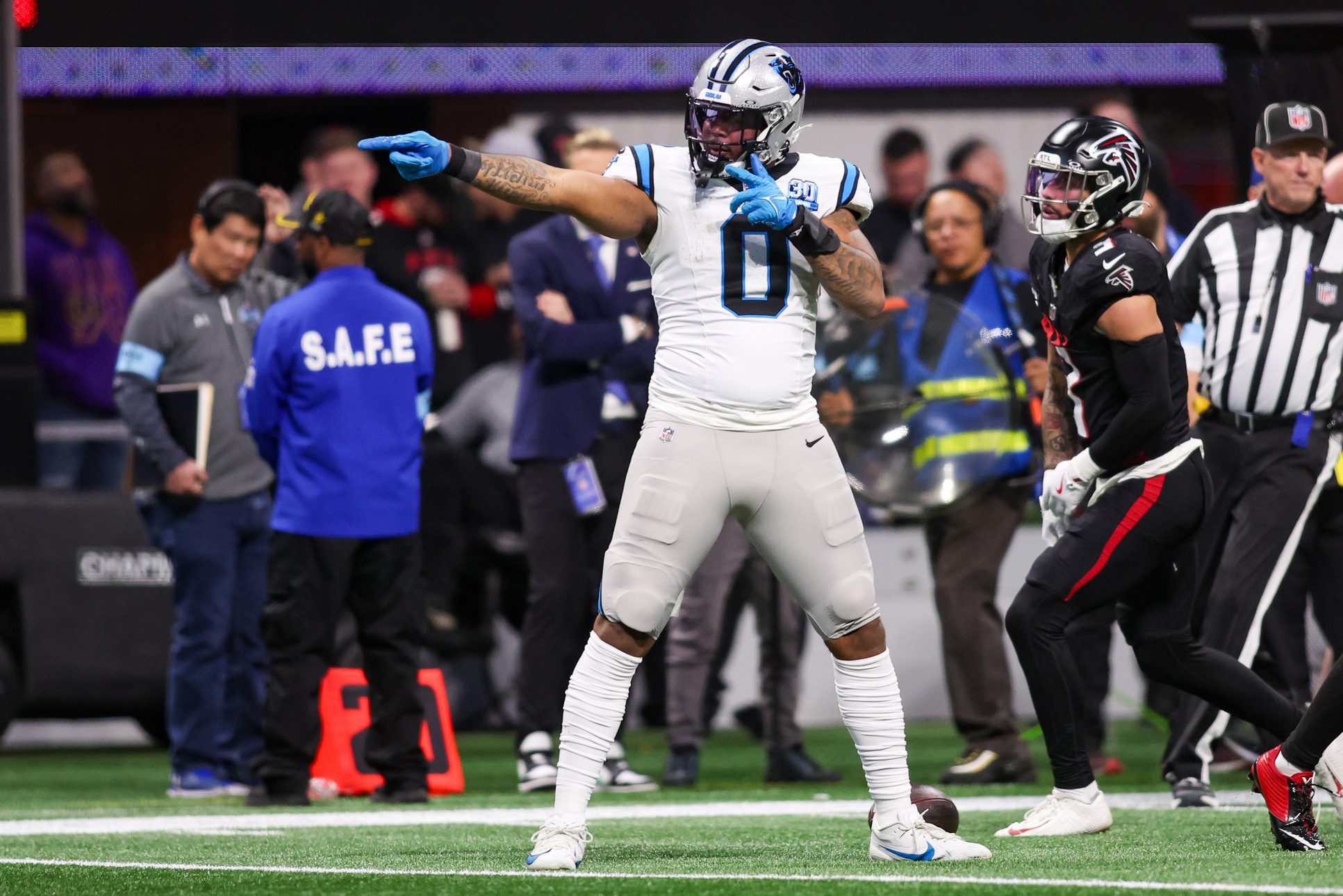 Carolina Panthers: Key Offensive Starter Receives Brutal Injury Update 3 Carolina Panthers, Ja'Tavion Sanders