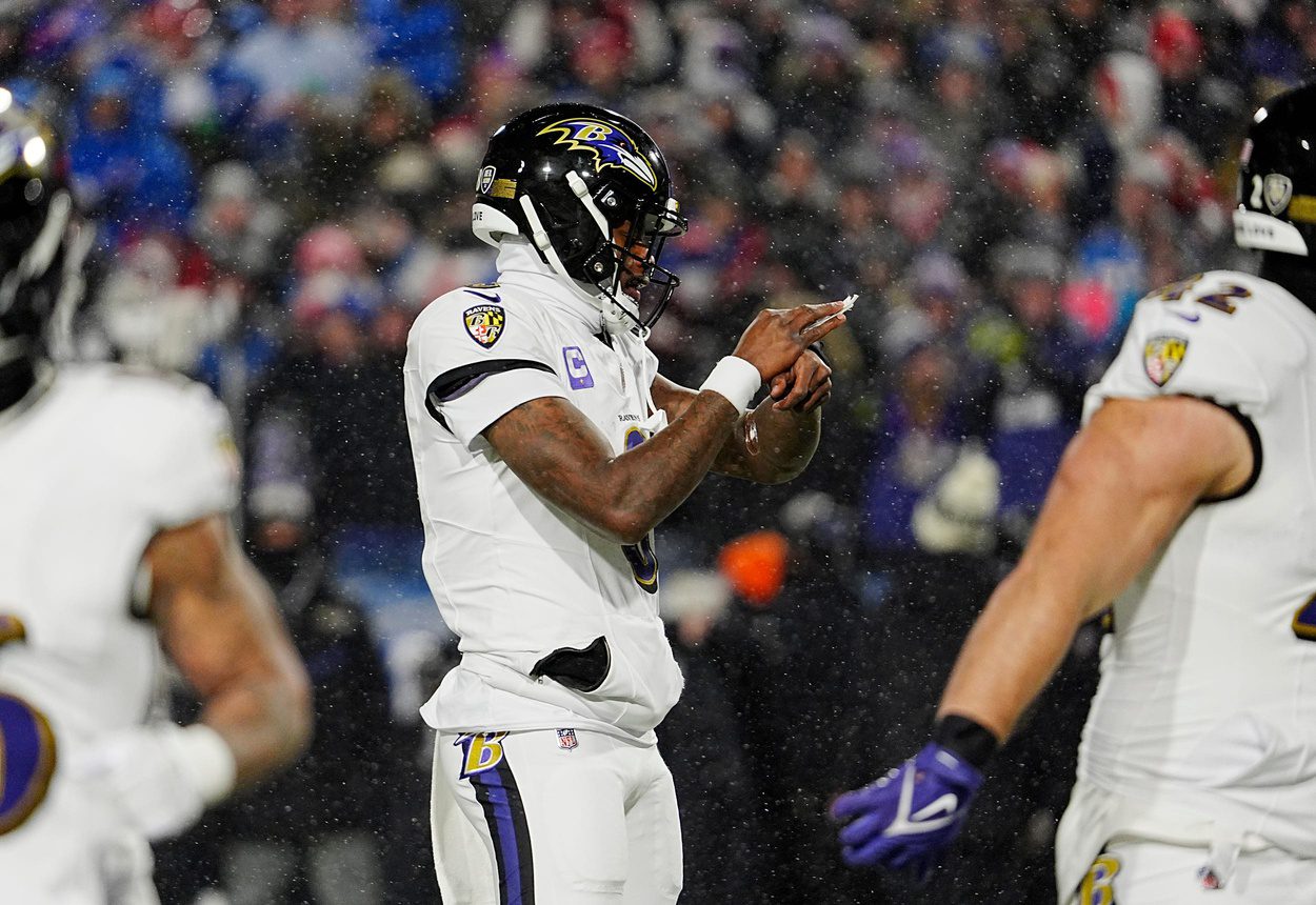 Baltimore Ravens Sparks Intense Reactions After Sharing DeAndre Hopkins Message 2 Baltimore Ravens quarterback Lamar Jackson