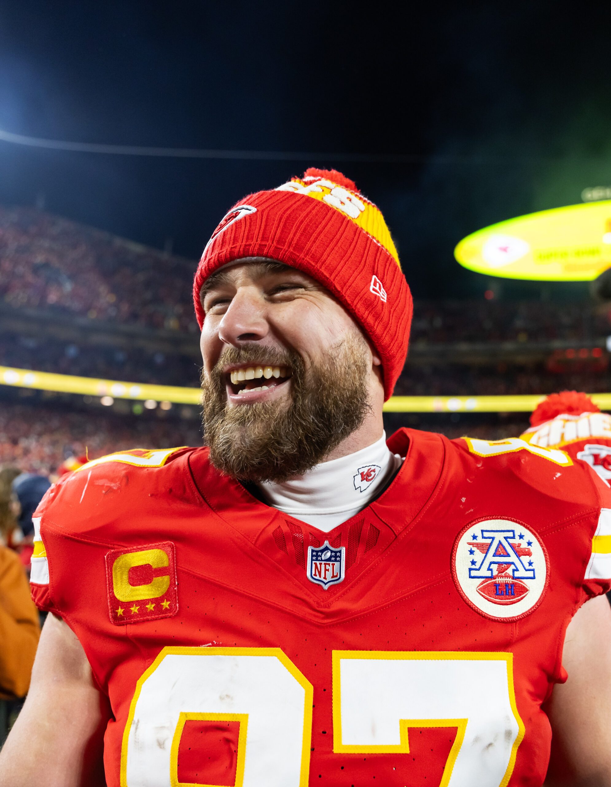 Chiefs' Travis Kelce Hilariously Answers Viral 100 Men vs. 1 Gorilla Question 2 USATSI 25282796 scaled