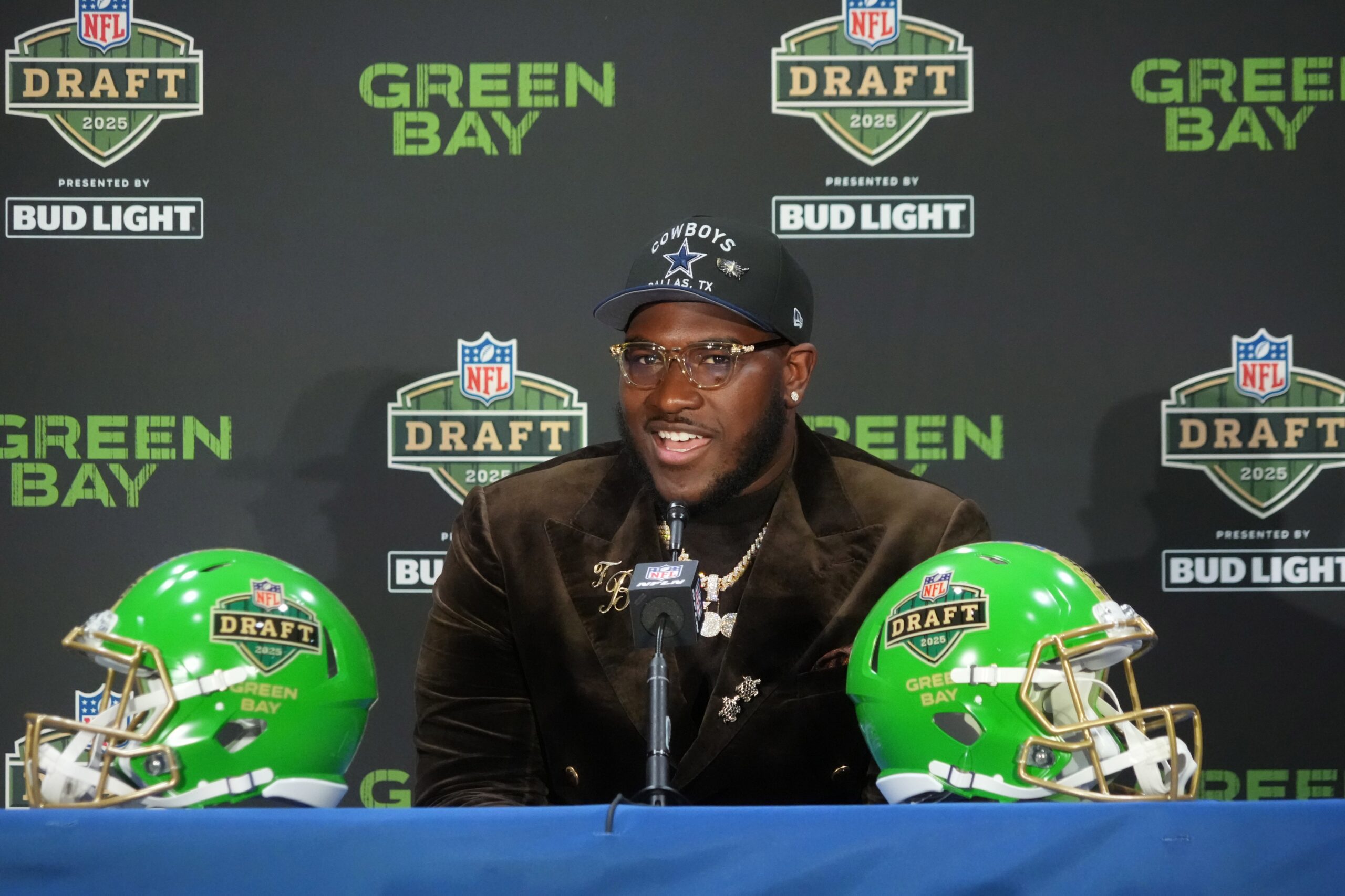Dallas Cowboys: Why First Round Pick Now Hates AFC Team He Used to be a Fan of 2 Dallas Cowboys, Tyler Booker,