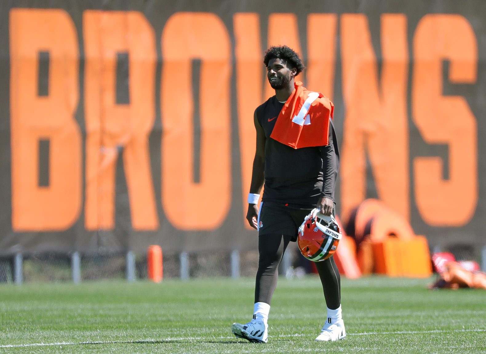 "It Was Painful For Me": Shedeur Sanders Draft 'Punishment' Gets Honest Take From Michael Irvin 1 Shedeur Sanders