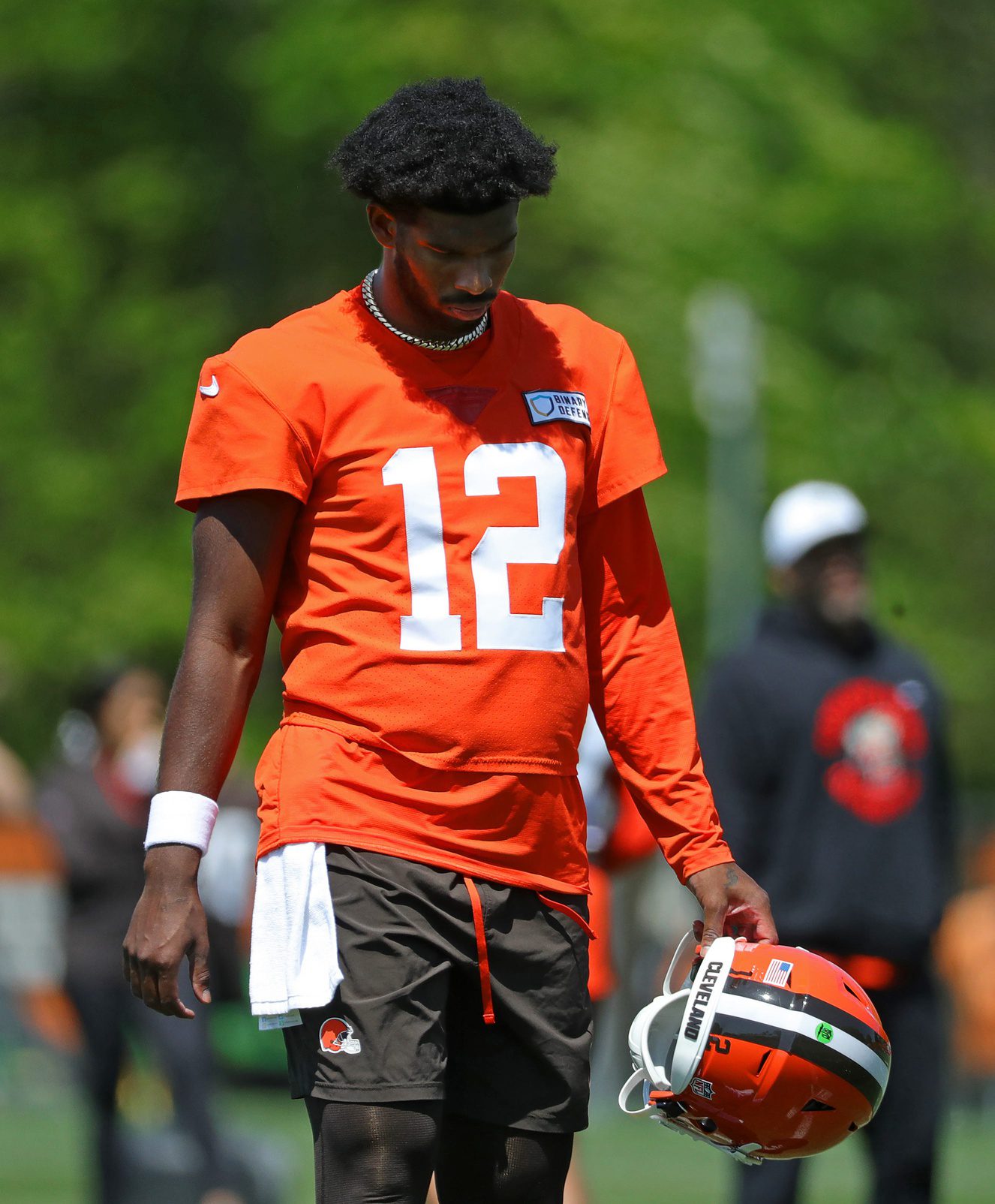 "If You Release That" Shedeur Sanders Threatens To Sue NFL Franchise In Shocking Twist (Report) 1 Cleveland Browns quarterback Shedeur Sanders (12) walks off the field during day two of NFL rookie minicamp at the Cleveland Browns training facility on Saturday, May 10, 2025, in Berea, Ohio. © Jeff Lange / USA TODAY NETWORK via Imagn Images