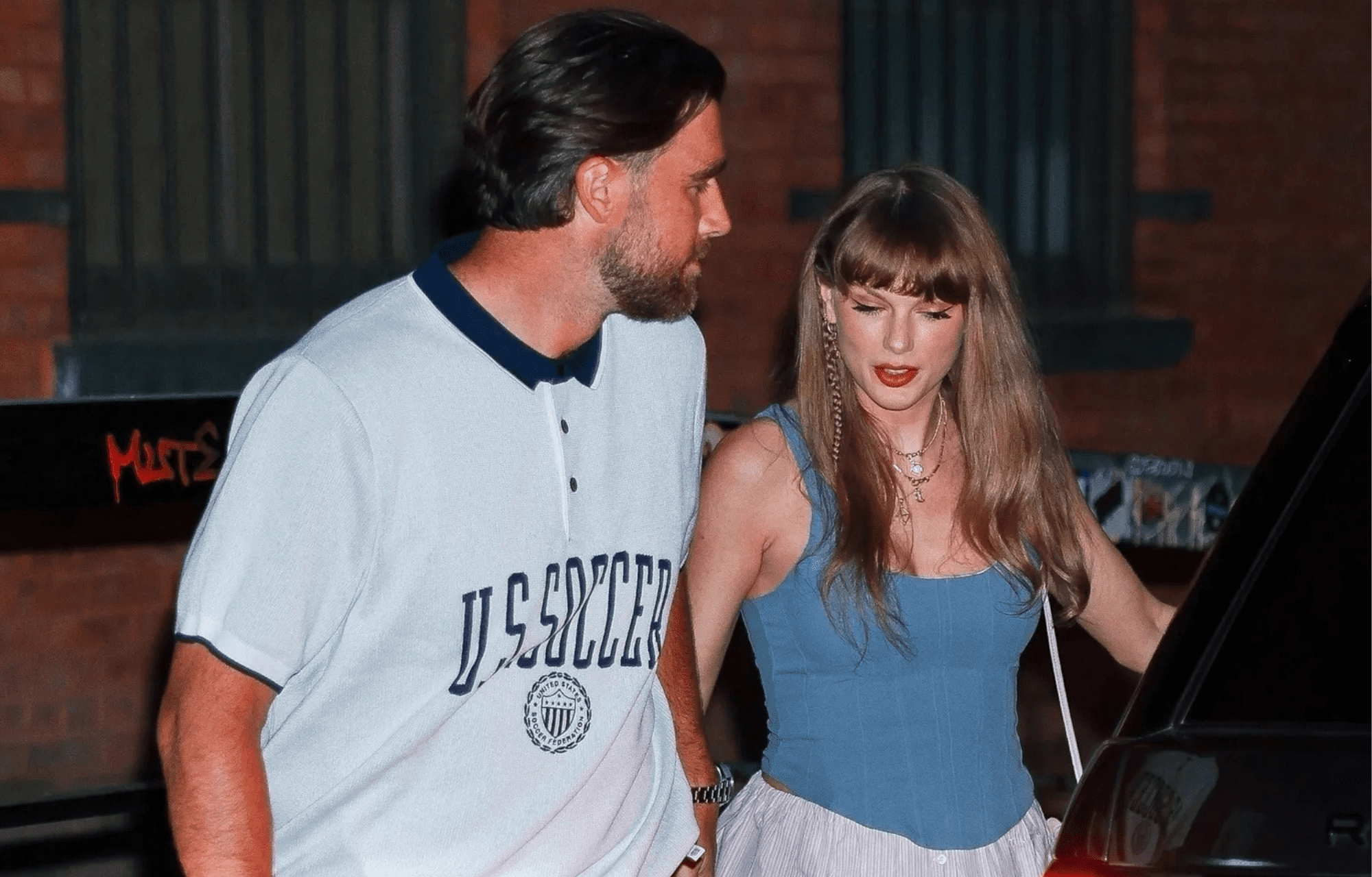 LOOK: Taylor Swift Allows Travis Kelce To Be A Gentleman, Opening Car Door During NYC Date 3 Travis Kelce and Taylor Swift date night. hoto credits: Vogue