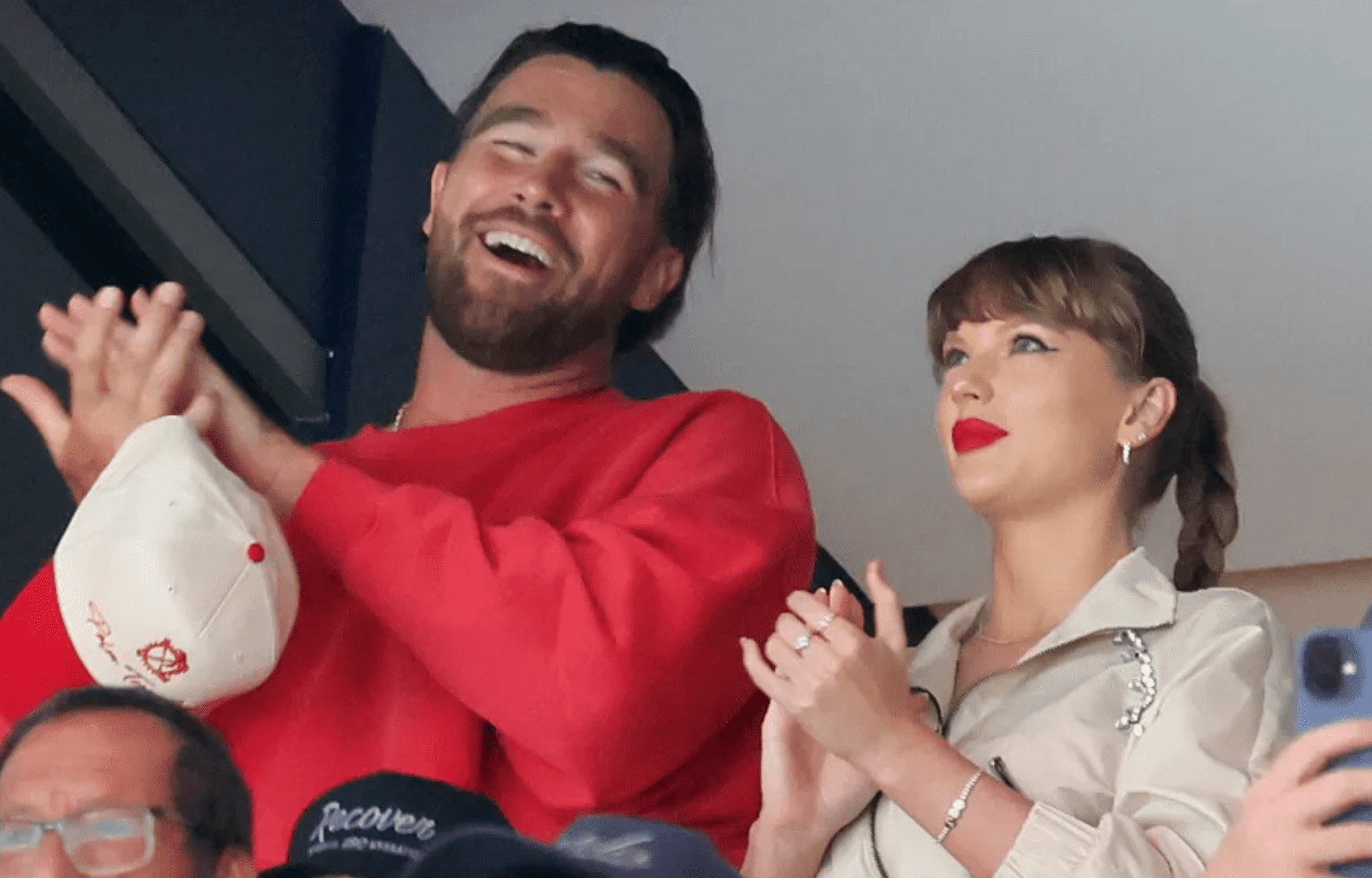 LOOK: Taylor Swift's 'Shake It Off' Gets BF Travis Kelce Caught Rocking Out At Tight End Bash 1 Taylor Swift with BF Travis Kelce. Photo credits: Yahoo!