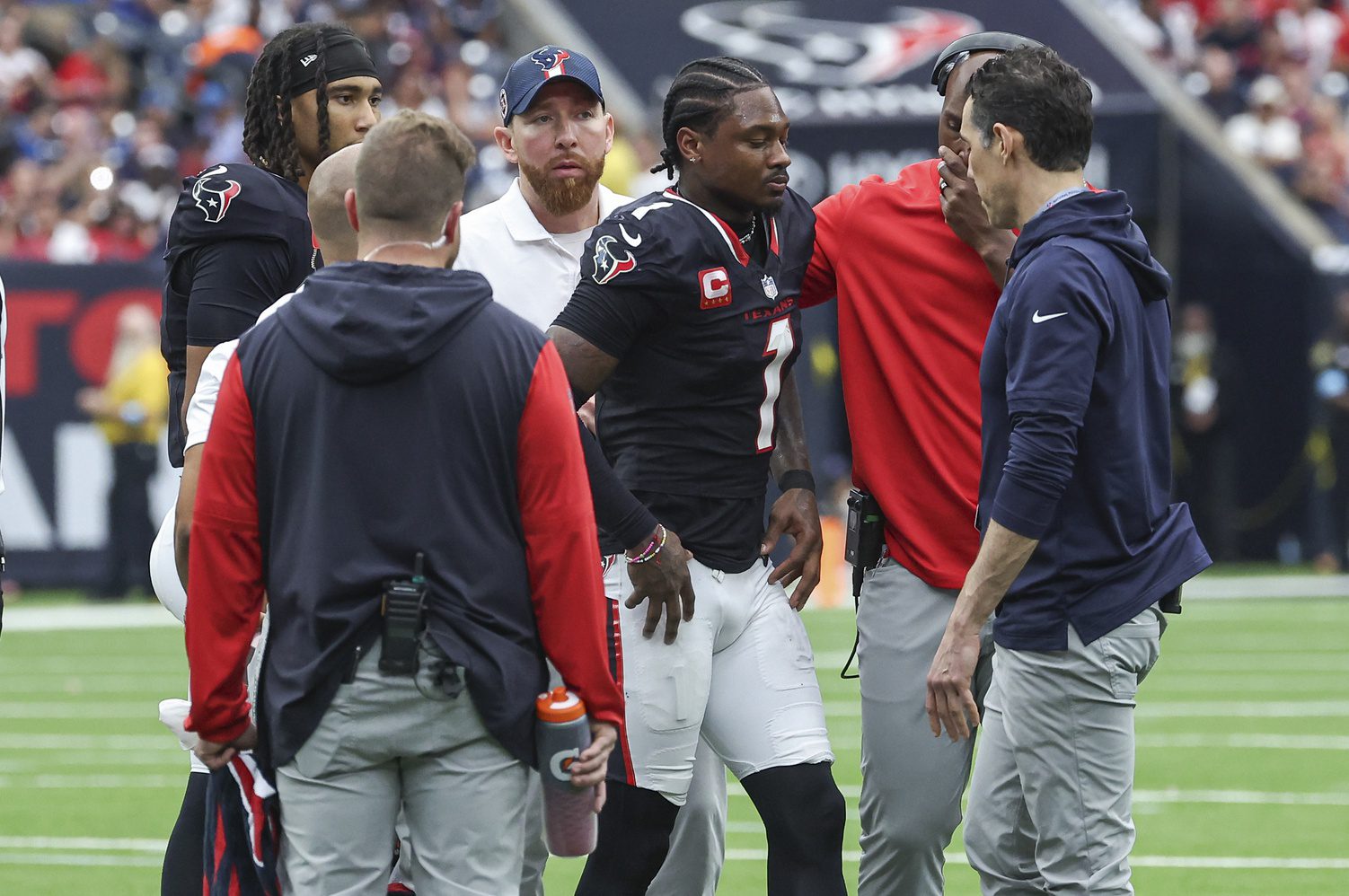 "Hello Chapter Six": Stefon Diggs Makes NSFW Appearance In Cardi B's Video 3 USATSI 24602944 168400517 lowres