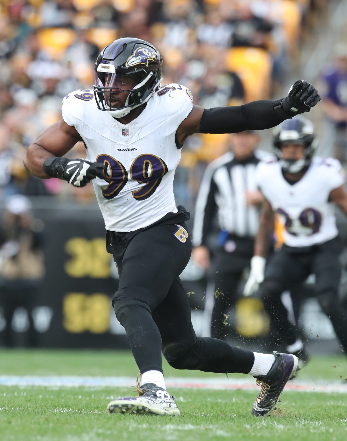 "I Try to be Better Than Last Year": Baltimore Ravens Gem on Pivotal 2025 Season 2 Baltimore Ravens, Odafe Oweh