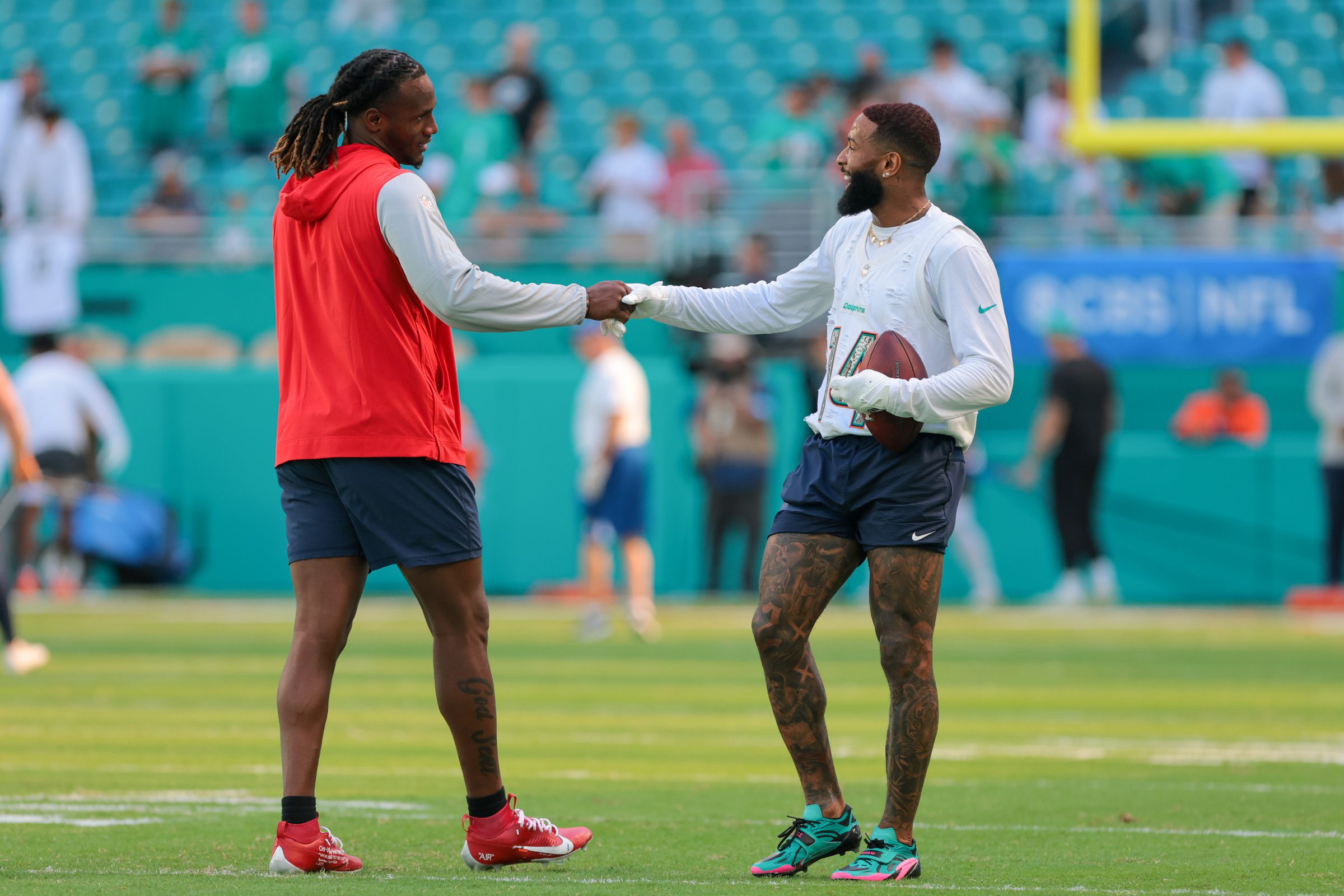 "Coulda Woulda Shoulda": Odelle Beckham Jr. Shows Snap With Tom Brady Giving Fans Big 'What If' Moment 3 Odelle Beckham Jr.