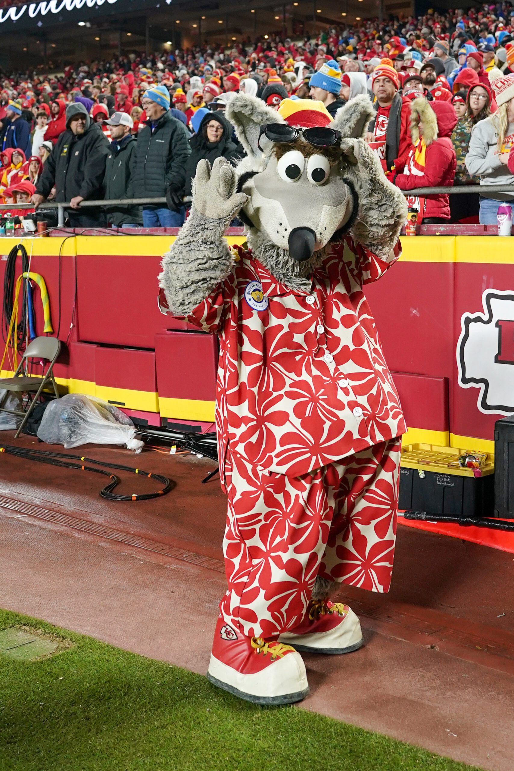 Patrick Mahomes Has Simple Reaction to Major Chiefs Retirement 4 Kansas City Chiefs, Dan Meers, KC Wolf, NFL
