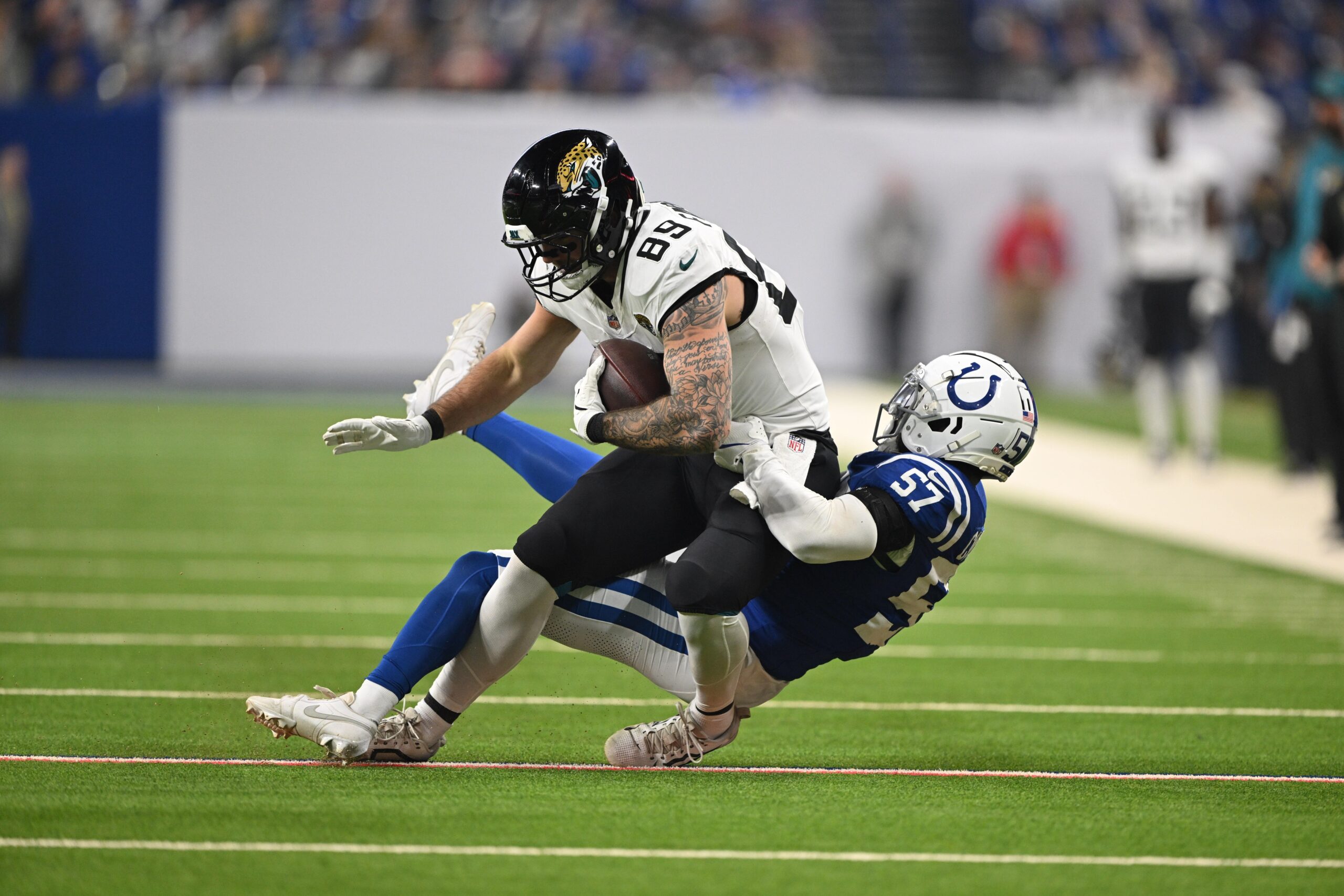 Indianapolis Colts: Sleeper Poised to Tackle Bigger Role in 2025 2 Indianapolis Colts, Jaylon Carlies