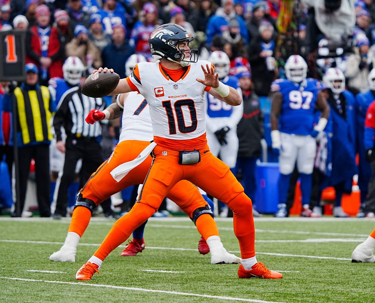 LOOK: Bo Nix & Wife Izzy Goes On Double Date With Bronco's New QB Ehlinger & Wife Cami 3 USATSI 25174769 168400517 lowres