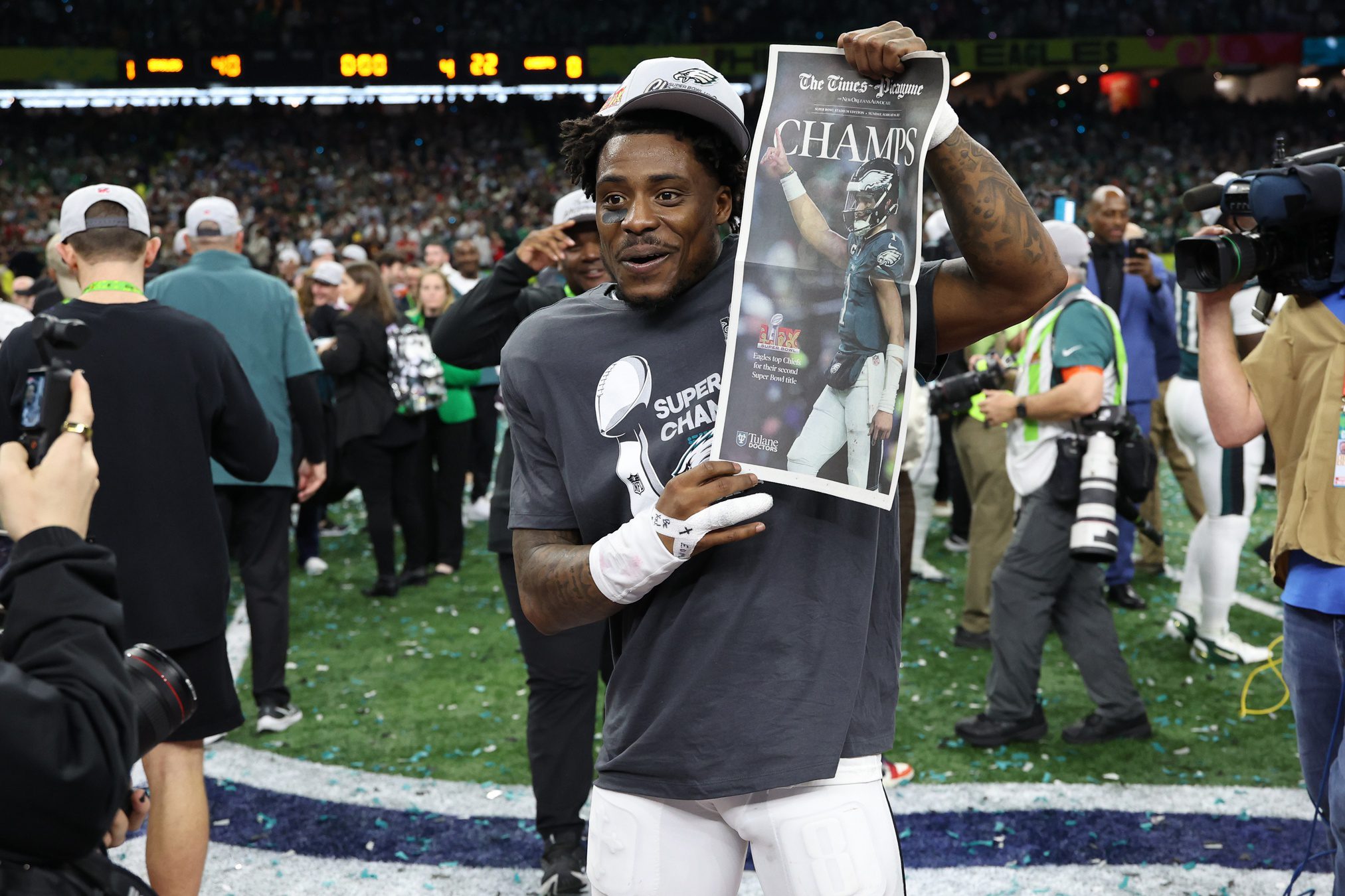 "I've Never Been No Hazard": CJ Gardner-Johnson Claps Back At Eagles Disrespect After Trade 3 C.J. Gardner-Johnson