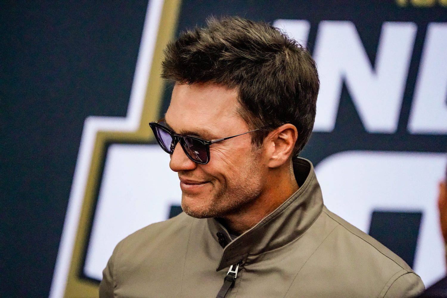 Tom Brady Scores Golden Invite To Jeff Bezos & Lauren Sanchez's Billionaire Bash 2 USATSI 26285239 168400517 lowres 1
