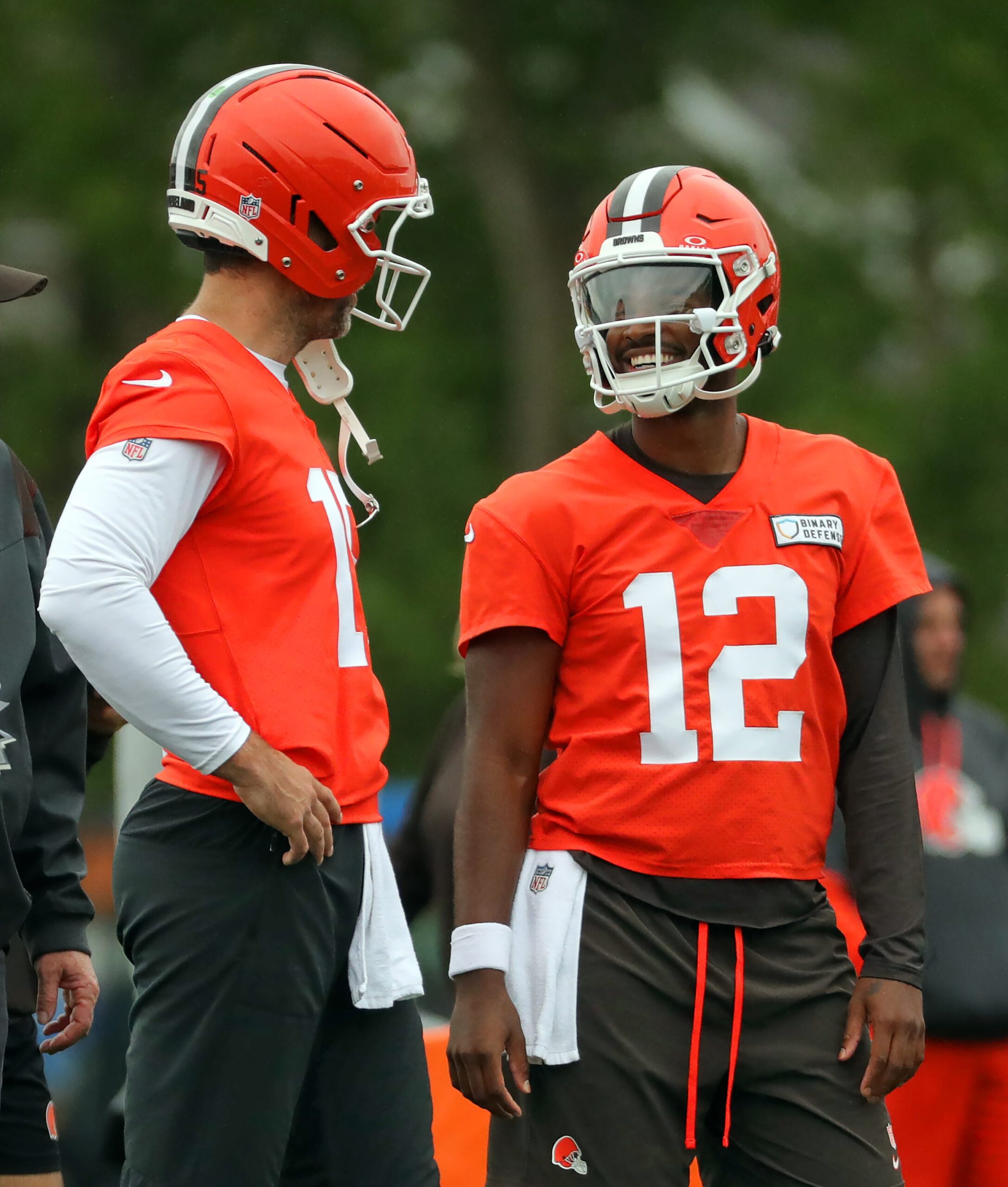 Fans Are Loving This Interaction Between Shedeur Sanders and Joe Flacco 2 Cleveland Browns, Joe Flacco, Shedeur Sanders