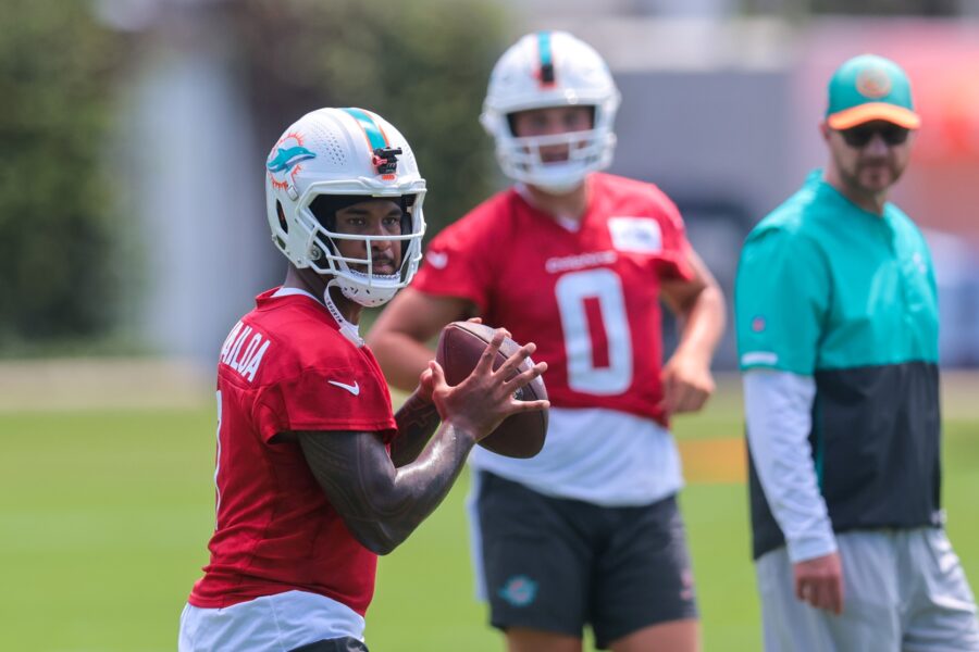"A Make-Or-Break Year": Miami Dolphins Tua Tagovailoa Questioned Entering 2025 NFL Season 1 USATSI 26415565 168400517 lowres