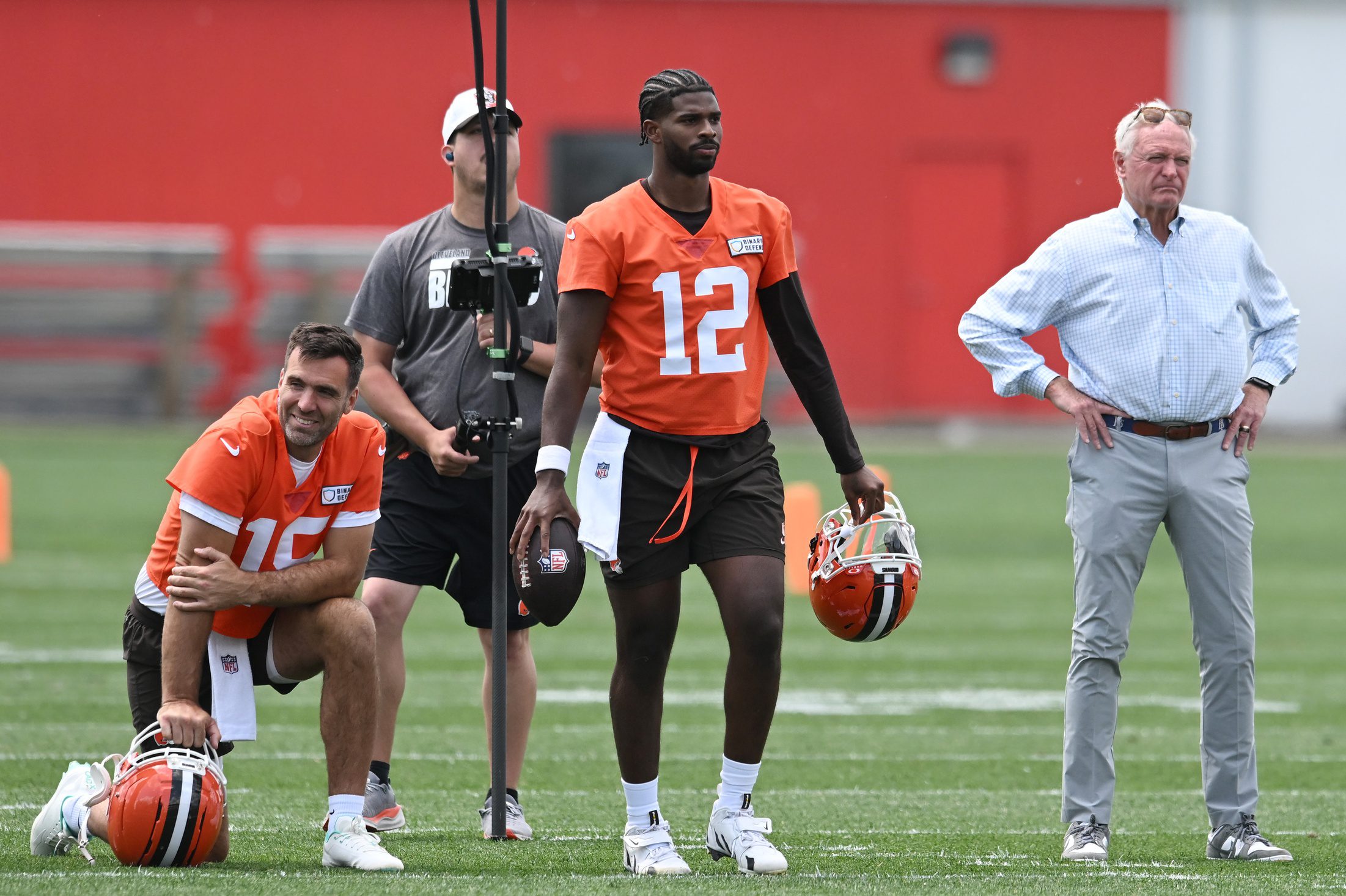 Breaking: Shedeur Sanders Suspension Report Goes Viral (Report) 1 Jun 10, 2025; Berea, OH, USA; Cleveland Browns quarterback Joe Flacco (15) and quarterback Shedeur Sanders (12) and managing and principal partner Jimmy Haslam, right, watch a play during minicamp at CrossCountry Mortgage Campus. Mandatory Credit: Ken Blaze-Imagn Images