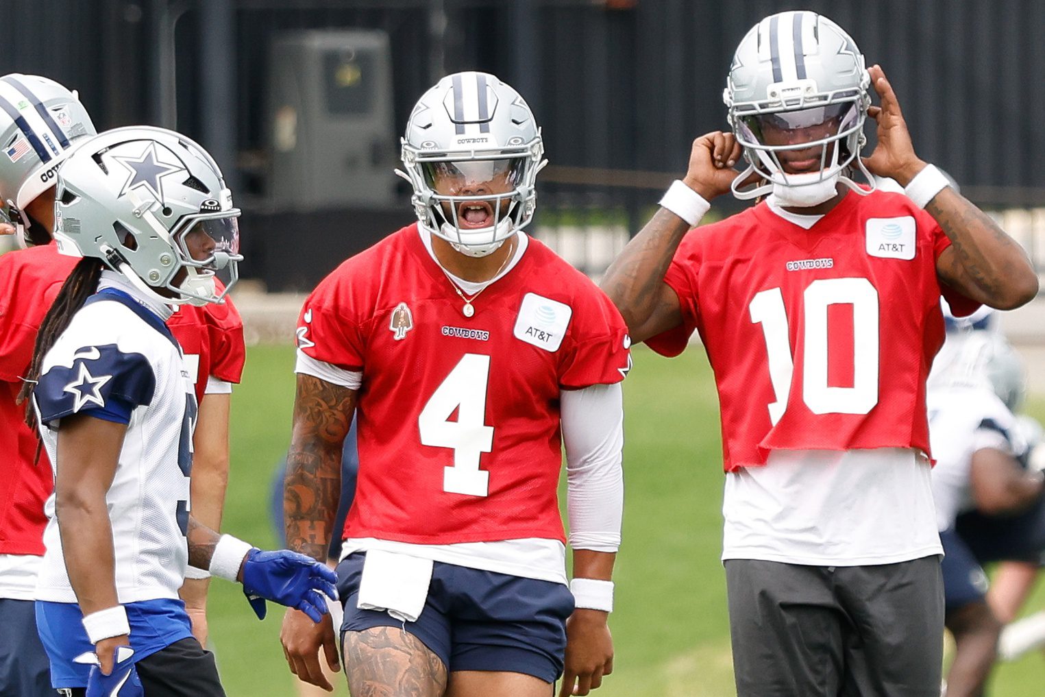 Dak Prescott Catches Stray During Travelers Championship Coverage 2 Dak Prescott, Dallas Cowboys