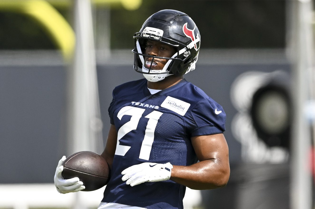 "Feeling as Good as I Have in a Long Time": Houston Texans 4x Pro Bowler on Recent Injuries 2 Houston Texans, Nick Chubb