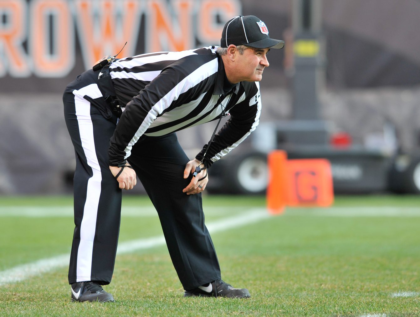 Breaking: NFL Abruptly Loses 25-Year Referee (Report) 3 Nov 25, 2012; Cleveland, OH, USA; NFL umpire Carl Paganelli (124) during a game between the Pittsburgh Steelers and the Cleveland Browns at Cleveland Browns Stadium. Cleveland won 20-14. Mandatory Credit: David Richard-Imagn Images