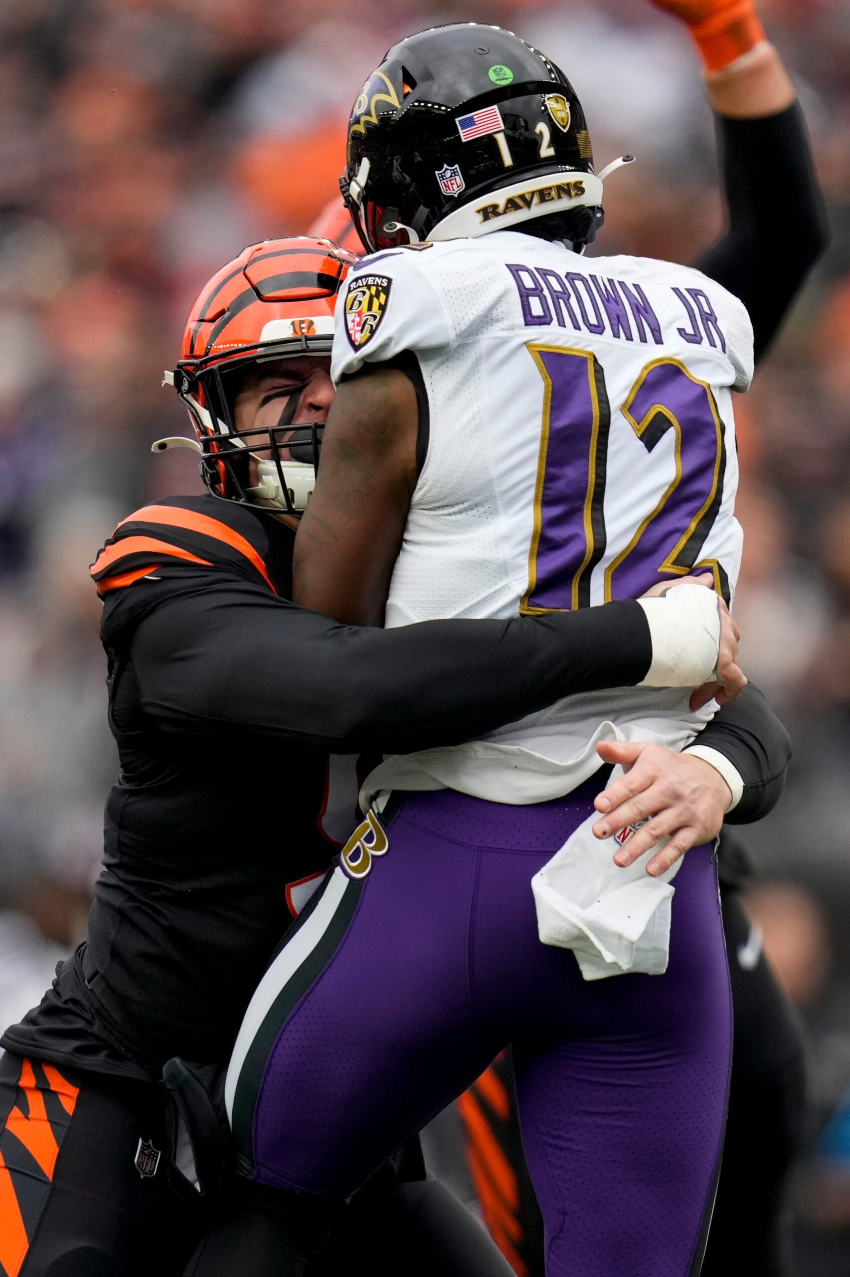 ‘The Interior Was Also a Mess Last Season': Bengals' Biggest Issue Gets Spotlight Before 2025 Season 1 Cincinnati Bengals, Trey Hendrickson