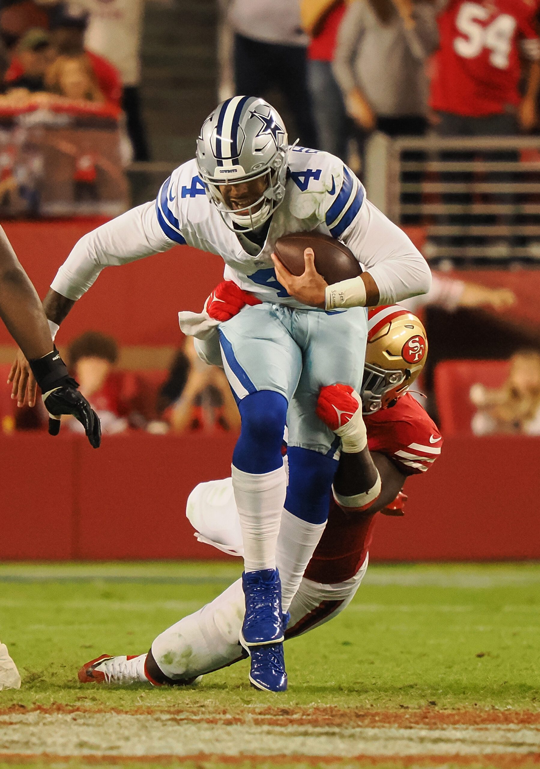 ‘I Think It’s Healthy': Cowboys QB Dak Prescott's Candid Take on Fatherhood 2 Dallas Cowboys, Dak Prescott