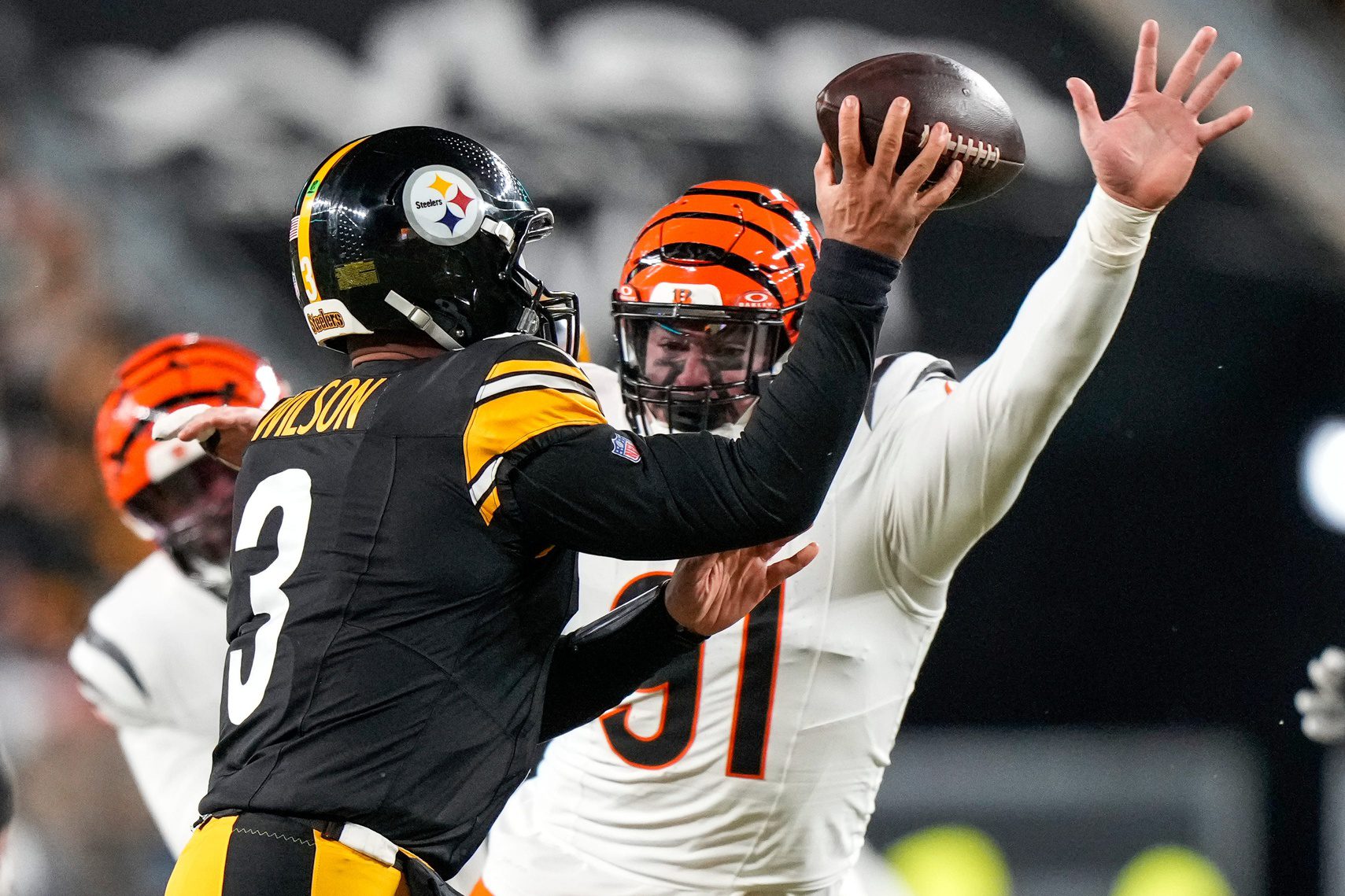 REPORT: Trey Hendrickson Wants In On Joe Burrow Treatment As Bengals Contract Standoff Intensifies 2 USATSI 25117644 168400517 lowres 1