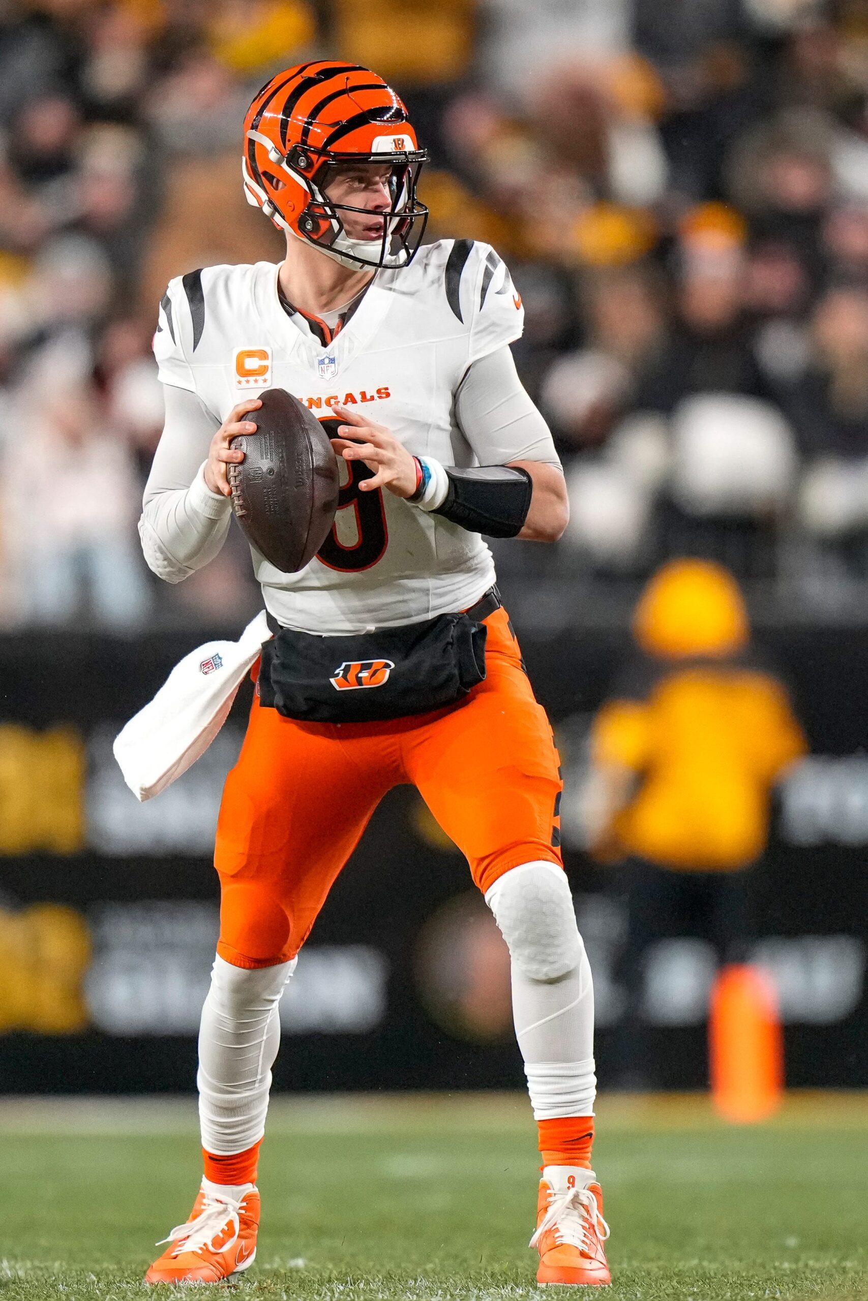 ‘Joe Burrow Is Actually a Fashion Icon’: Netflix Has High Praise for Bengals QB 2 Cincinnati Bengals, Joe Burrow, Netflix
