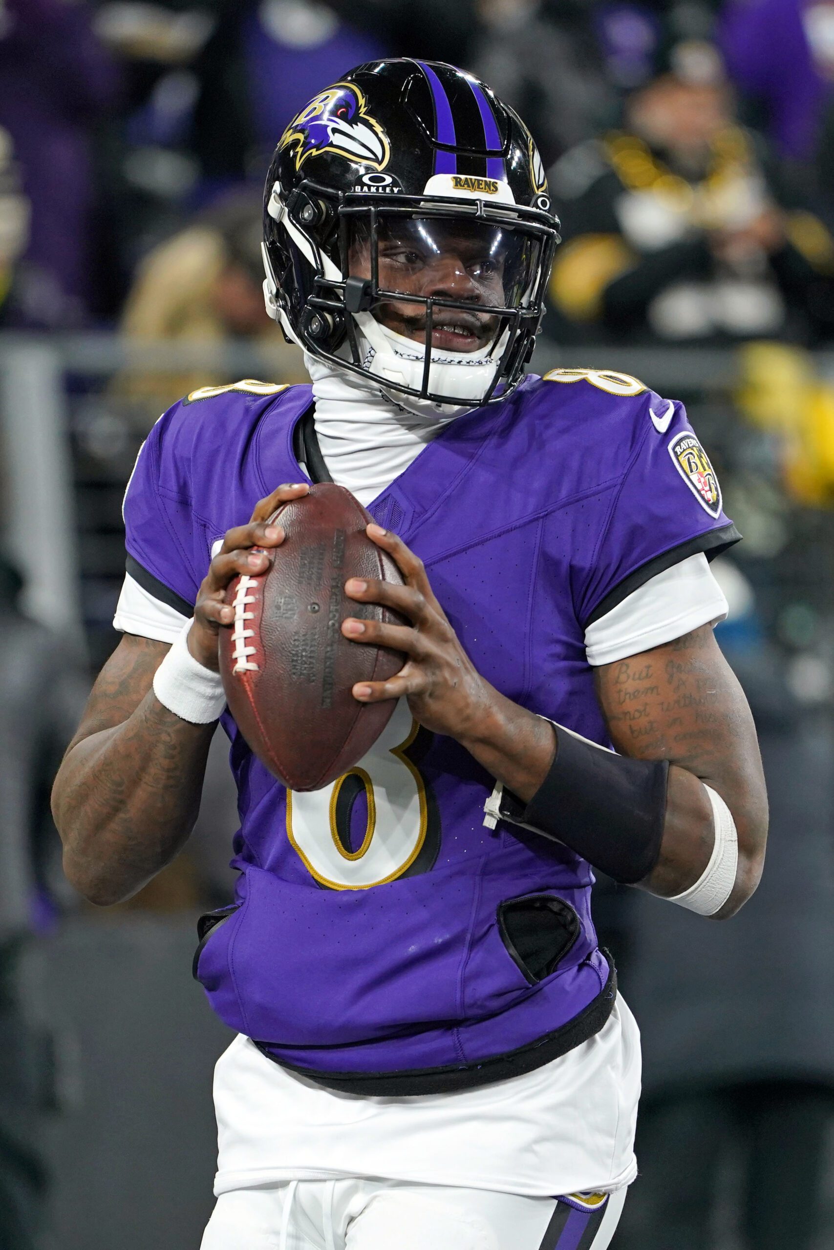 ‘All Eyes Will Be on Him Come January’: ESPN Expert Gets Real on Lamar Jackson 2 ‘All Eyes Will Be On Him Come January’: ESPN Expert Gets Real On Lamar Jackson