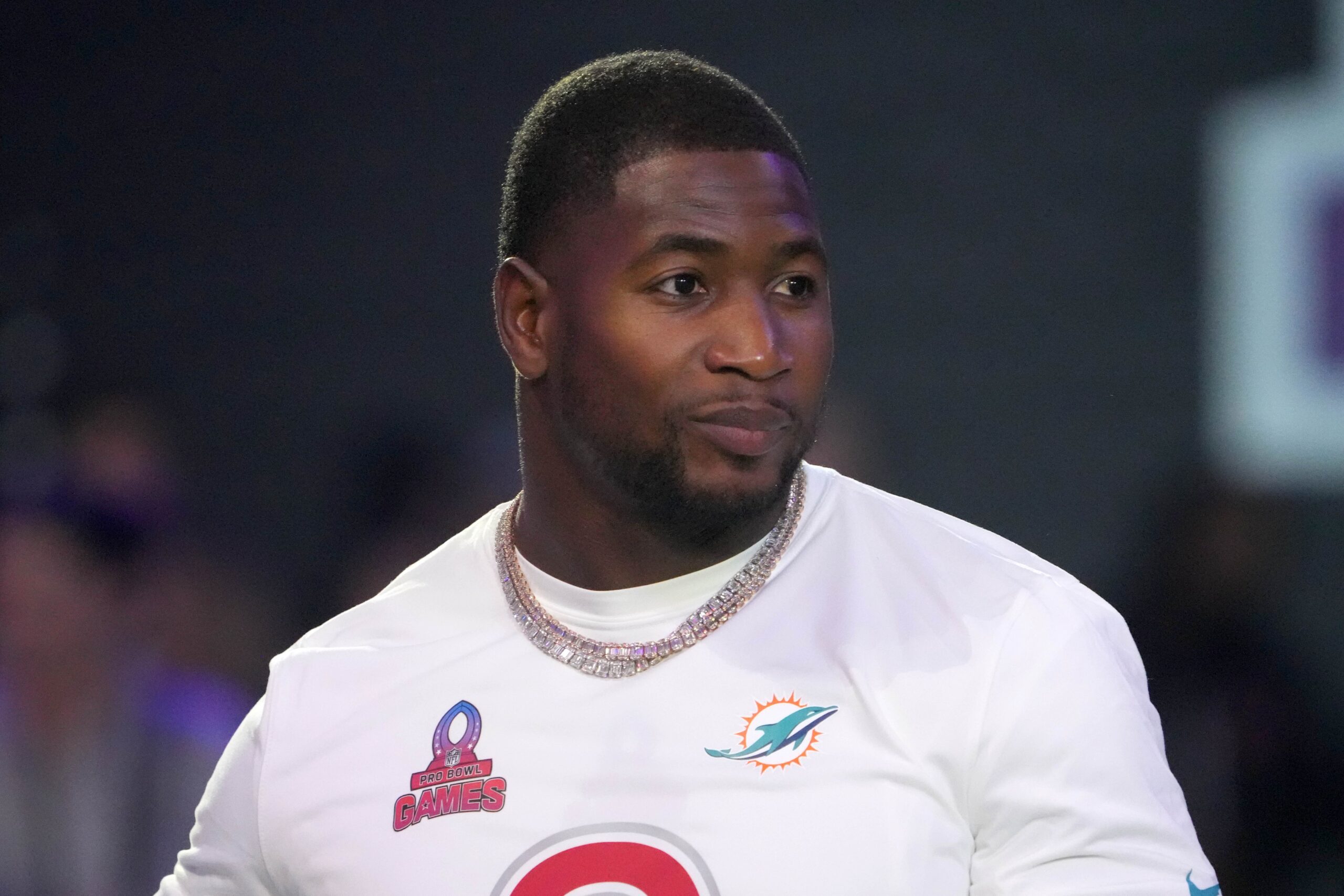 "I Had Aspirations Of Ending My Career In Miami": Jonnu Smith Has Dreams Of Retiring As A Dolphin Shattered In Unexpected Trade To Steelers 1 Jonnu Smith
