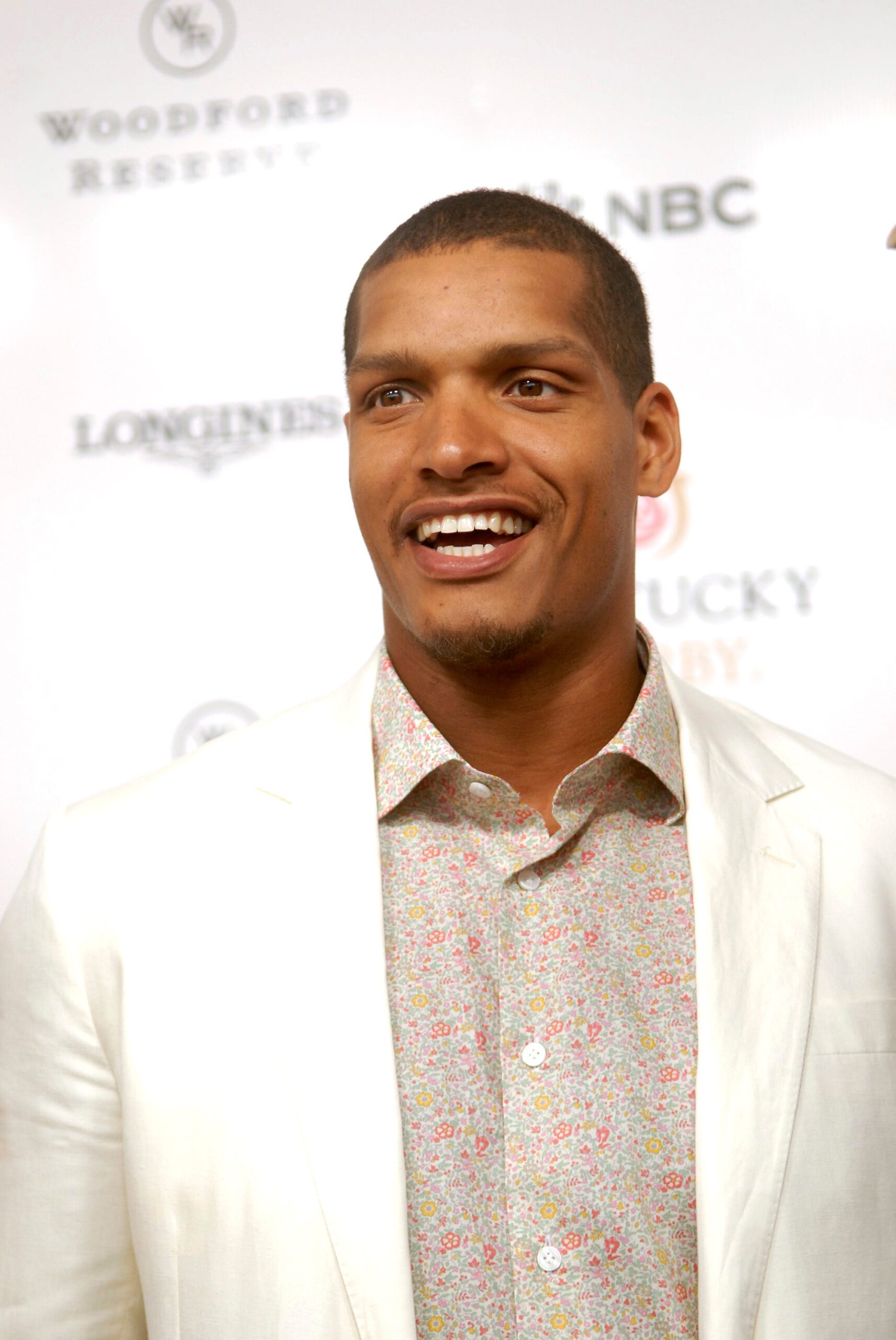 Los Angeles Chargers, Isaac Rochell