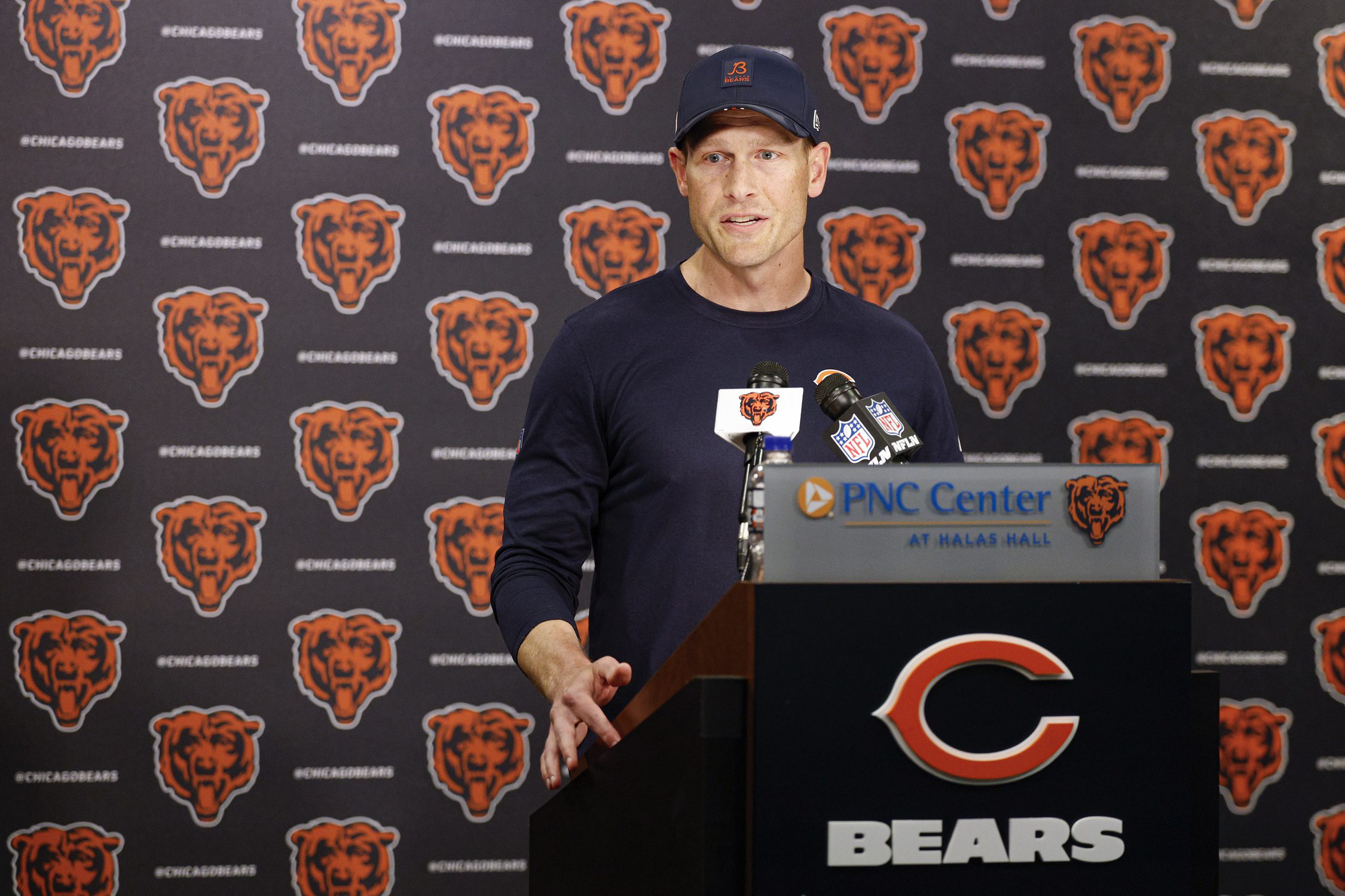 "I Need A Discussion" Bears Star Goes Public With Contract Frustrations (Statement) 1 Jun 3, 2025; Lake Forest, IL, USA; Chicago Bears head coach Ben Johnson speaks during minicamp at Halas Hall. Mandatory Credit: Kamil Krzaczynski-Imagn Images