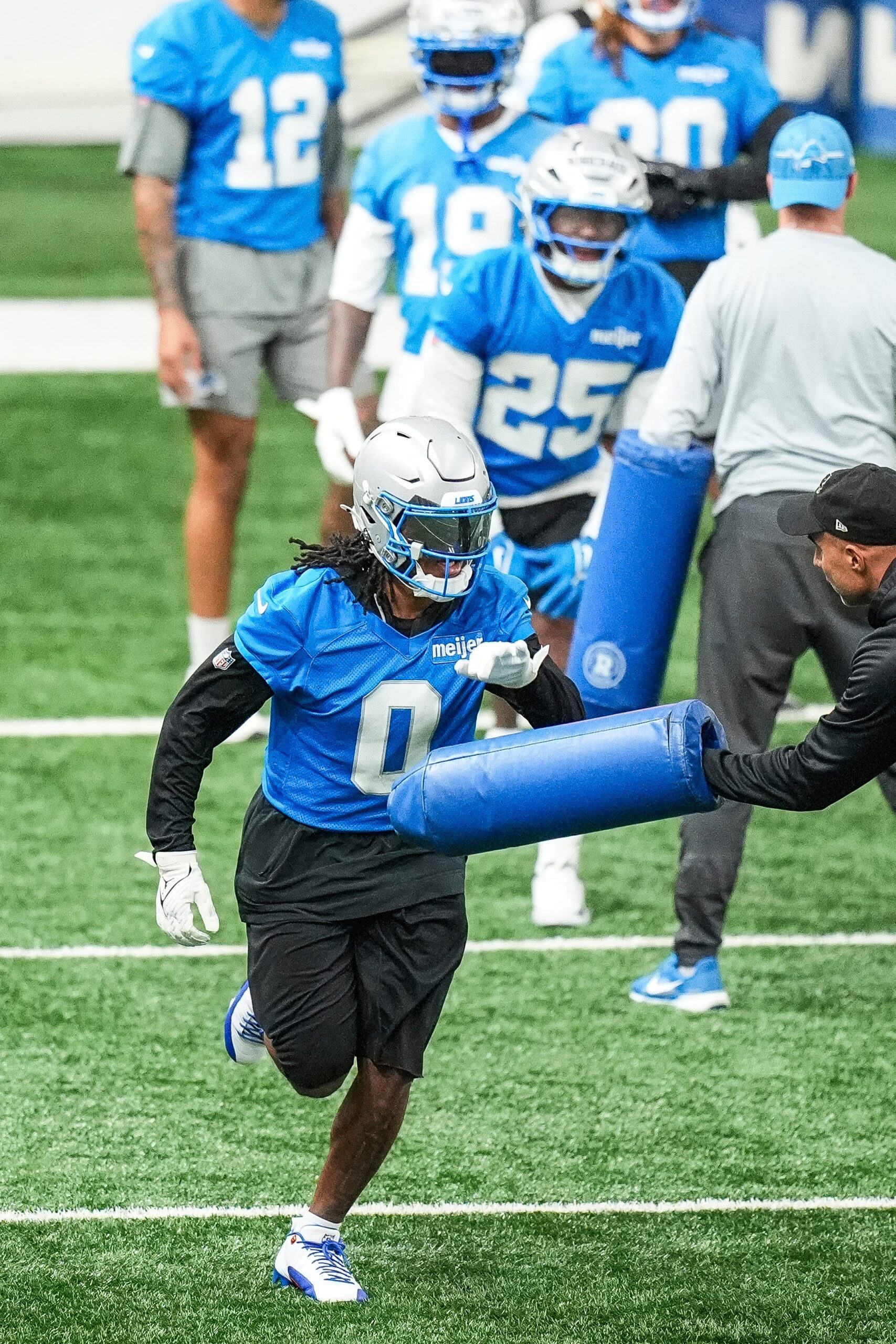 ‘A Dip Is Likely’: ESPN Predicts Fewer Touchdowns for Detroit Lions Star 4 Detroit Lions, Jahmyr Gibbs