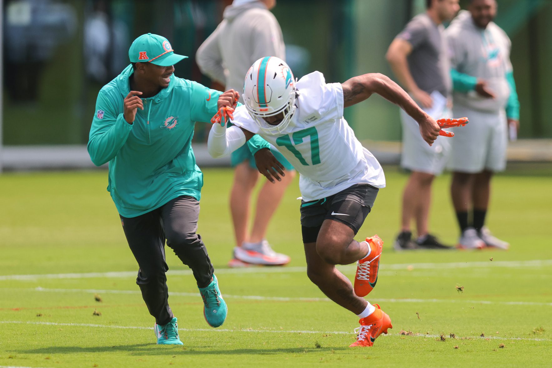 Miami Dolphins: Jaylen Waddle Admits 2024 Flaw That Held Him Back 2 Miami Dolphins, Jaylen Waddle
