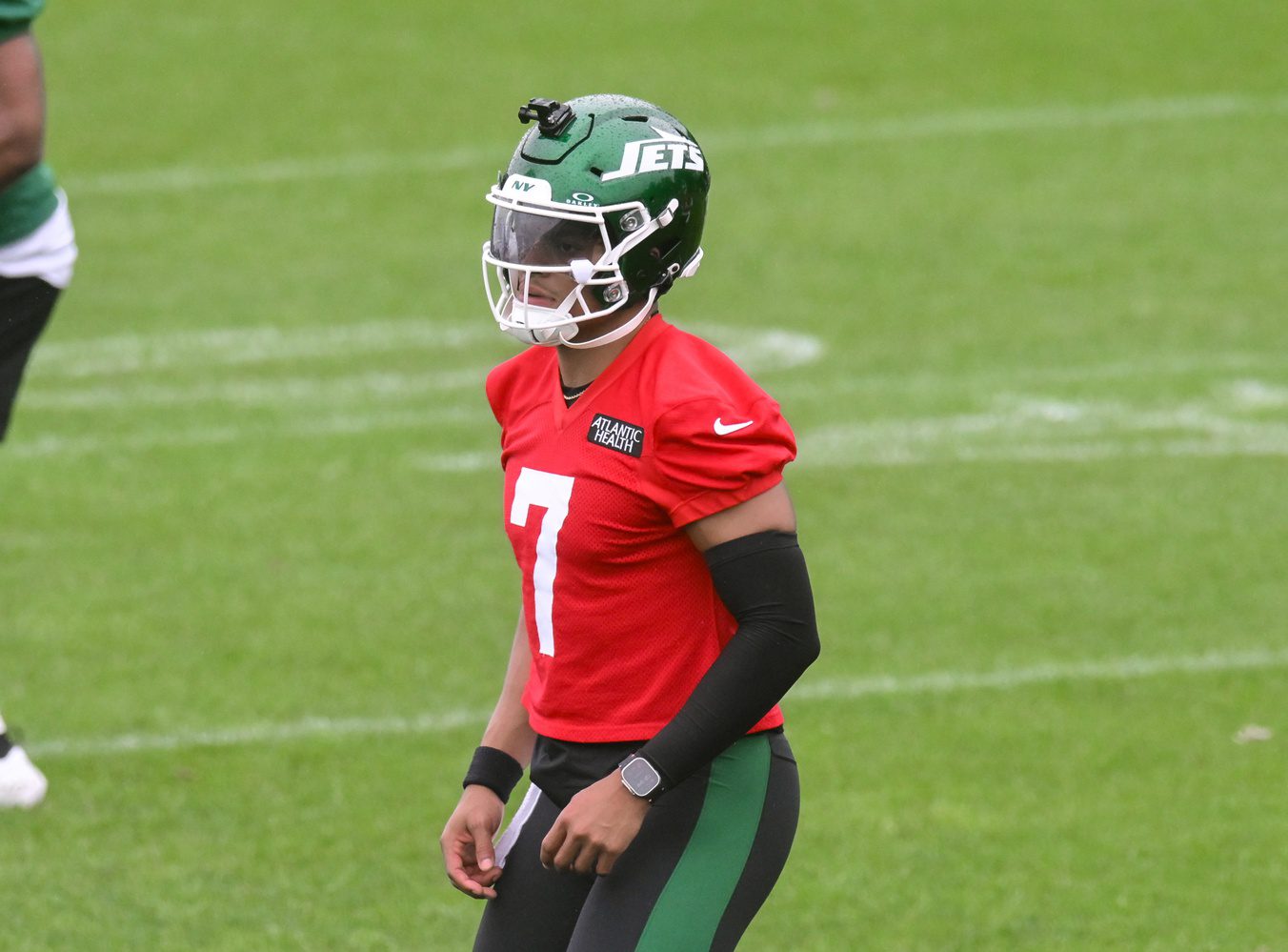 "I'm talking About Aaron's Type Of Level": Justin Fields Impresses Sauce Gardner In OTAs Drawing Similarities To Aaron Rodgers Throwing Style 3 Justine Fields