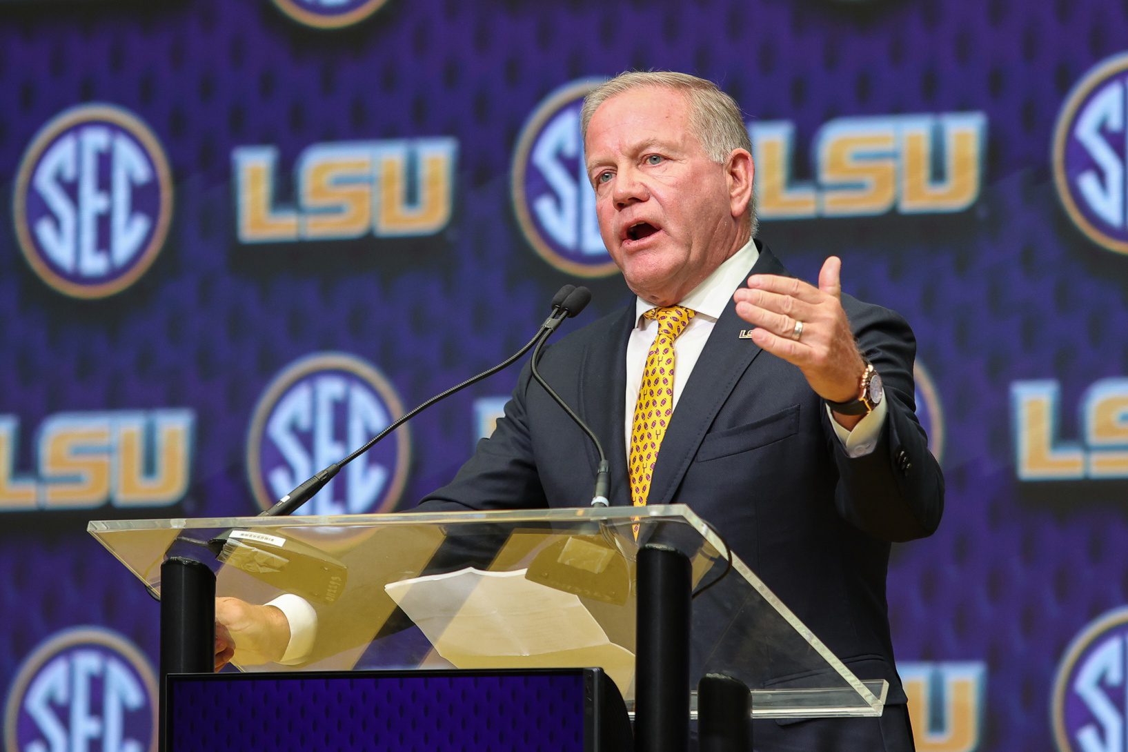 "No Restrictions": LSU Tigers Elite Defensive Playmaker Gets Major Update 2 LSU Tigers, Brian Kelly