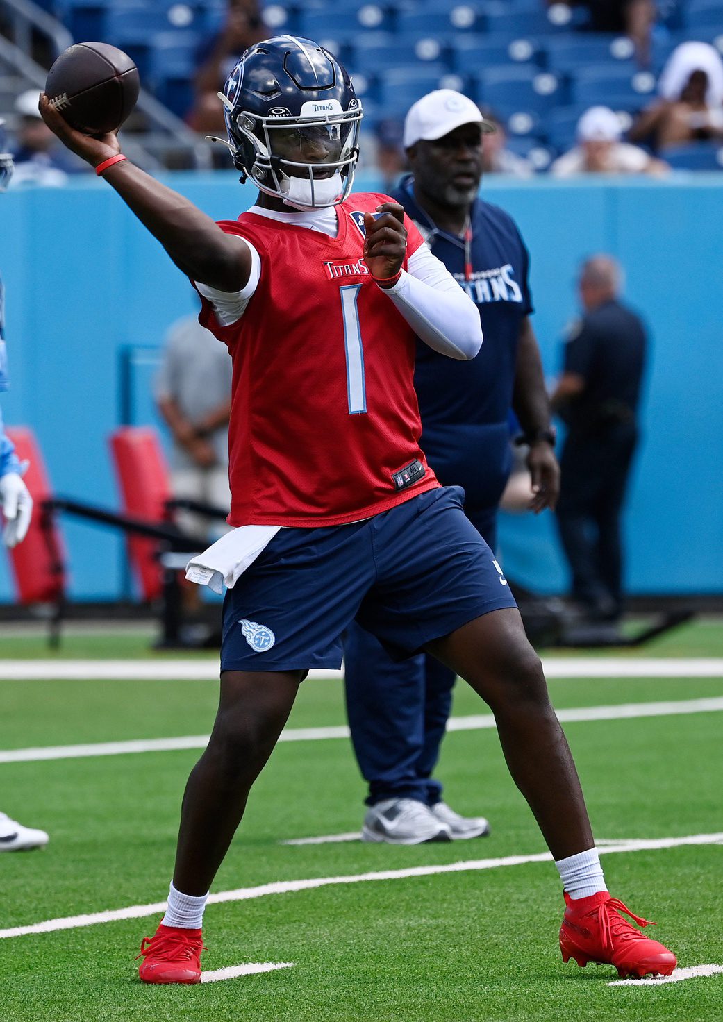 "Is This The #1 Overall Draft Pick?" Cam Ward Goes Viral After Multiple Incidents On Field, Fans Erupt 1 Tennessee Titans quarterback Cam Ward (1) passes during “Back Together Weekend” training camp practice at Nissan Stadium Saturday, July 26, 2025, in Nashville, Tenn. © Mark Zaleski / The Tennessean / USA TODAY NETWORK via Imagn Images