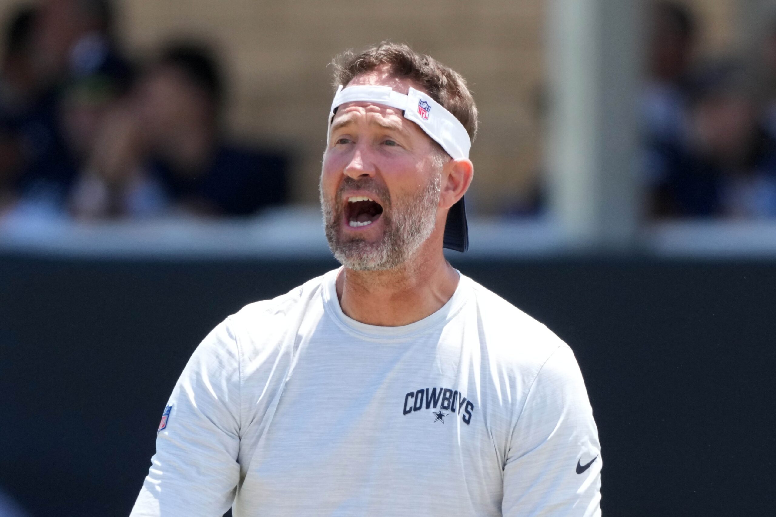 "Get Your --- On The Sideline" Cowboys HC Stops Massive Fight And Punishes Shocking Players (Watch) 1 Jul 27, 2025; Oxnard, CA, USA; Dallas Cowboys coach Brian Schottenheimer at training camp at the River Ridge Fields. Mandatory Credit: Kirby Lee-Imagn Images