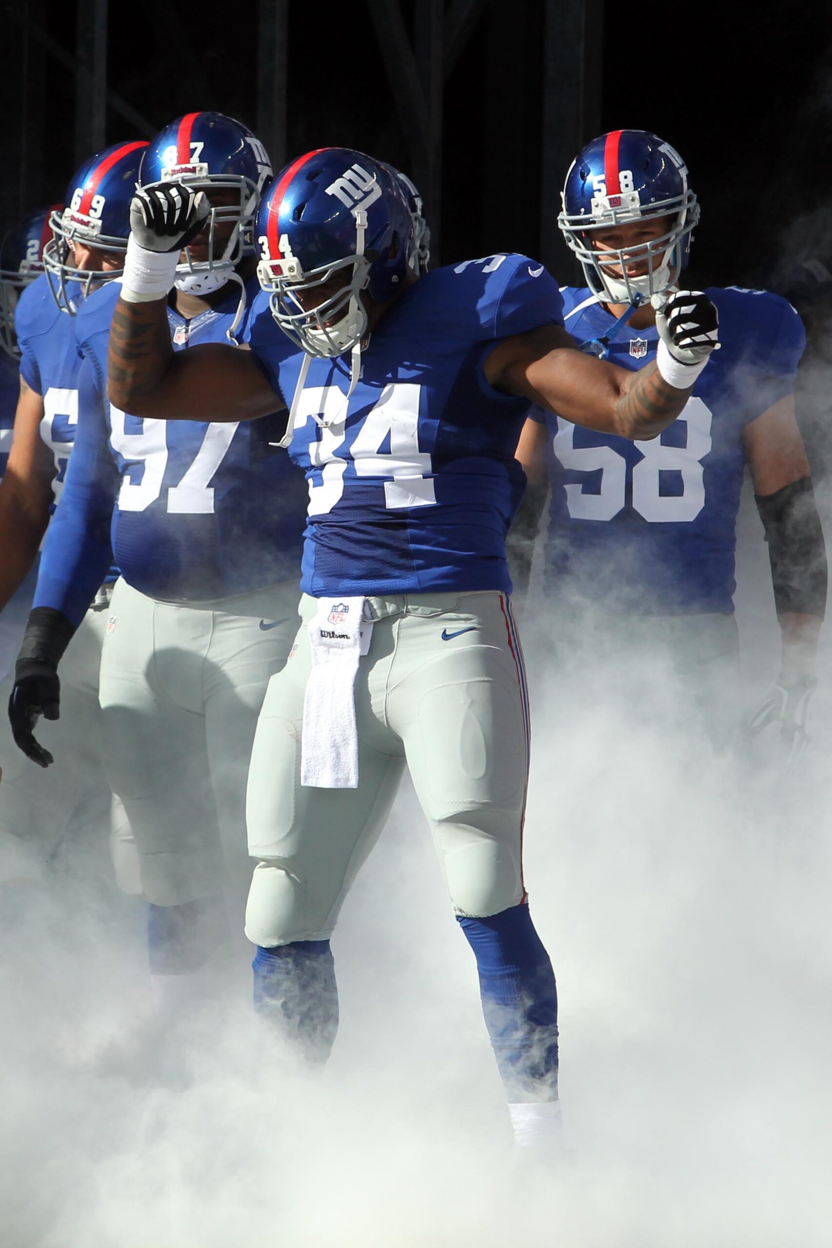 ‘Yo This Is Wild!’: Former NFL RB’s Son Is 6-Foot-7 and 320 Pounds, and Fans Are in Disbelief 1 NFL, Brandon Jacobs