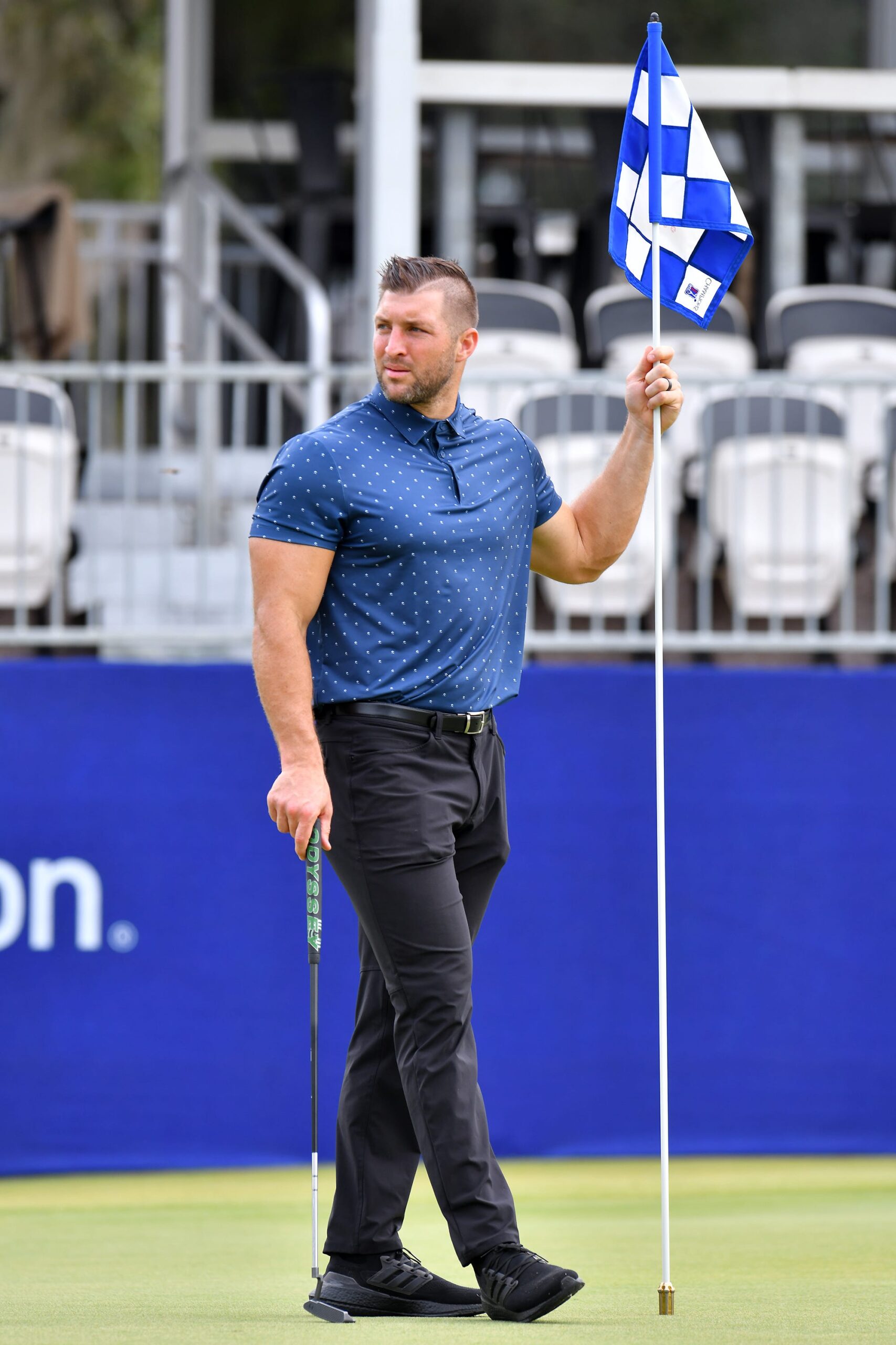 ‘Tim Tebow Is the Best': NFL Loves Heartwarming Gesture From Former College Football Star 3 NFL, Tim Tebow